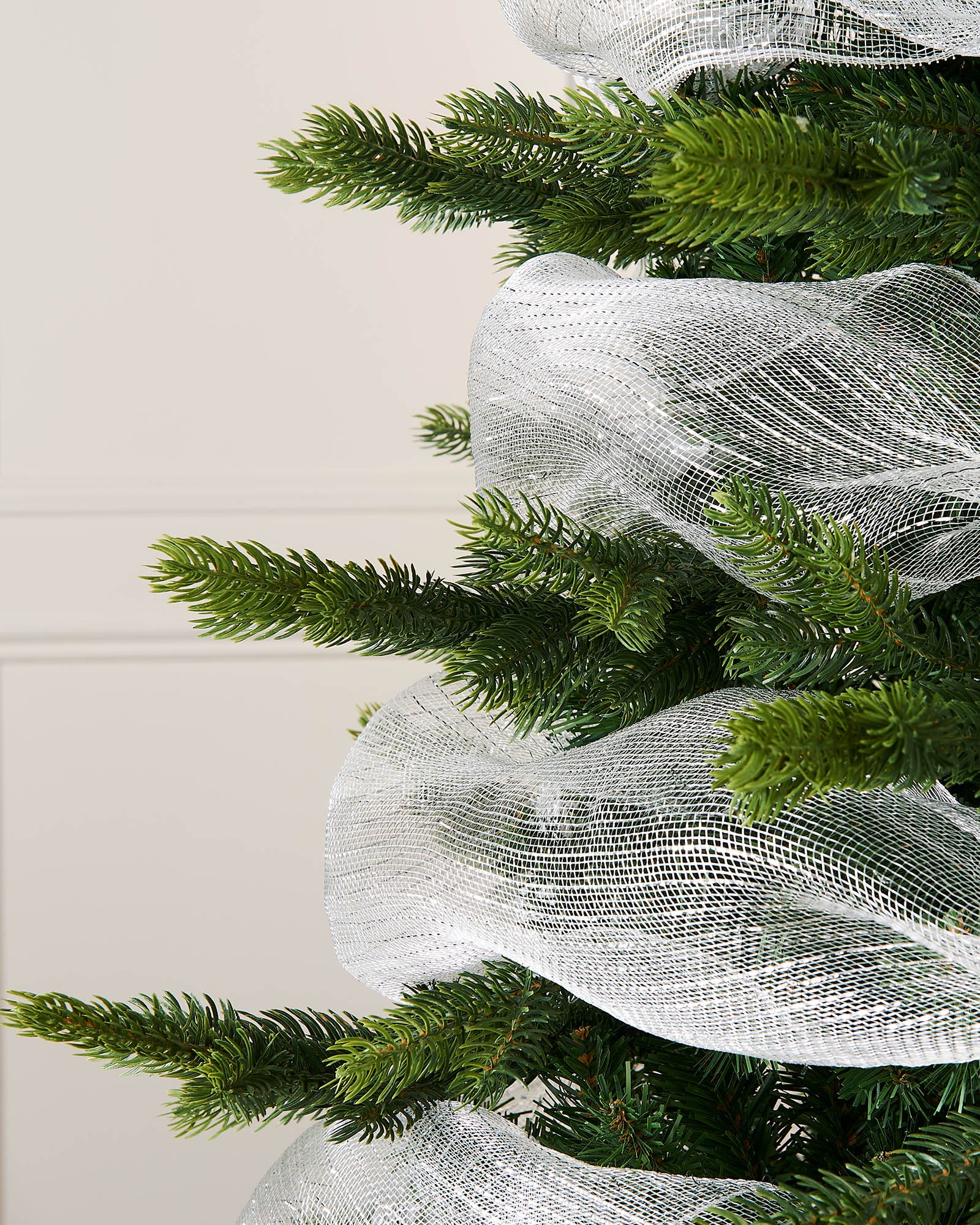 Transparent Decorative Mesh Roll with Thin Striped Silver Foil, 9 m