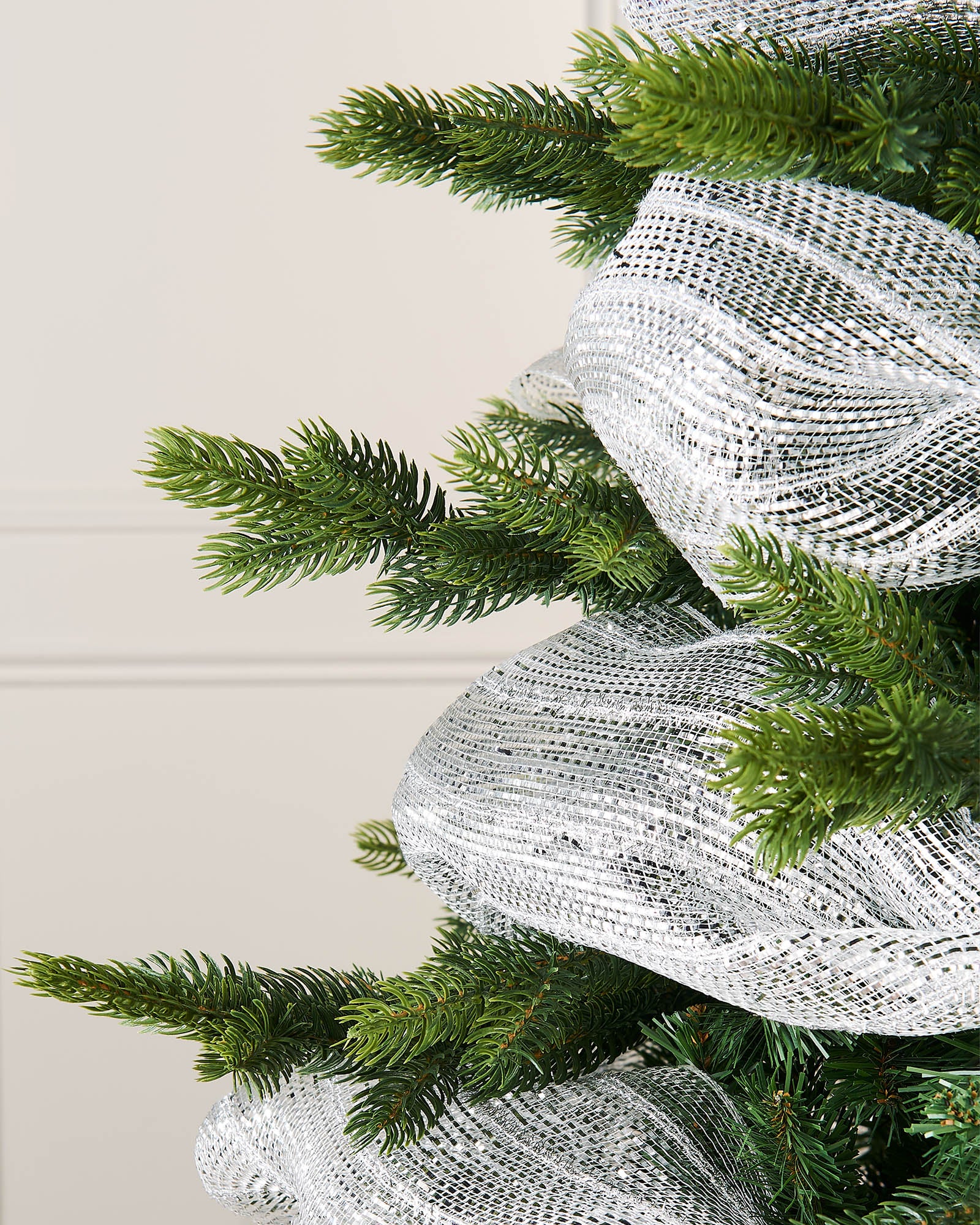 Transparent Decorative Mesh Roll with Thick Striped Silver Foil, 9 m