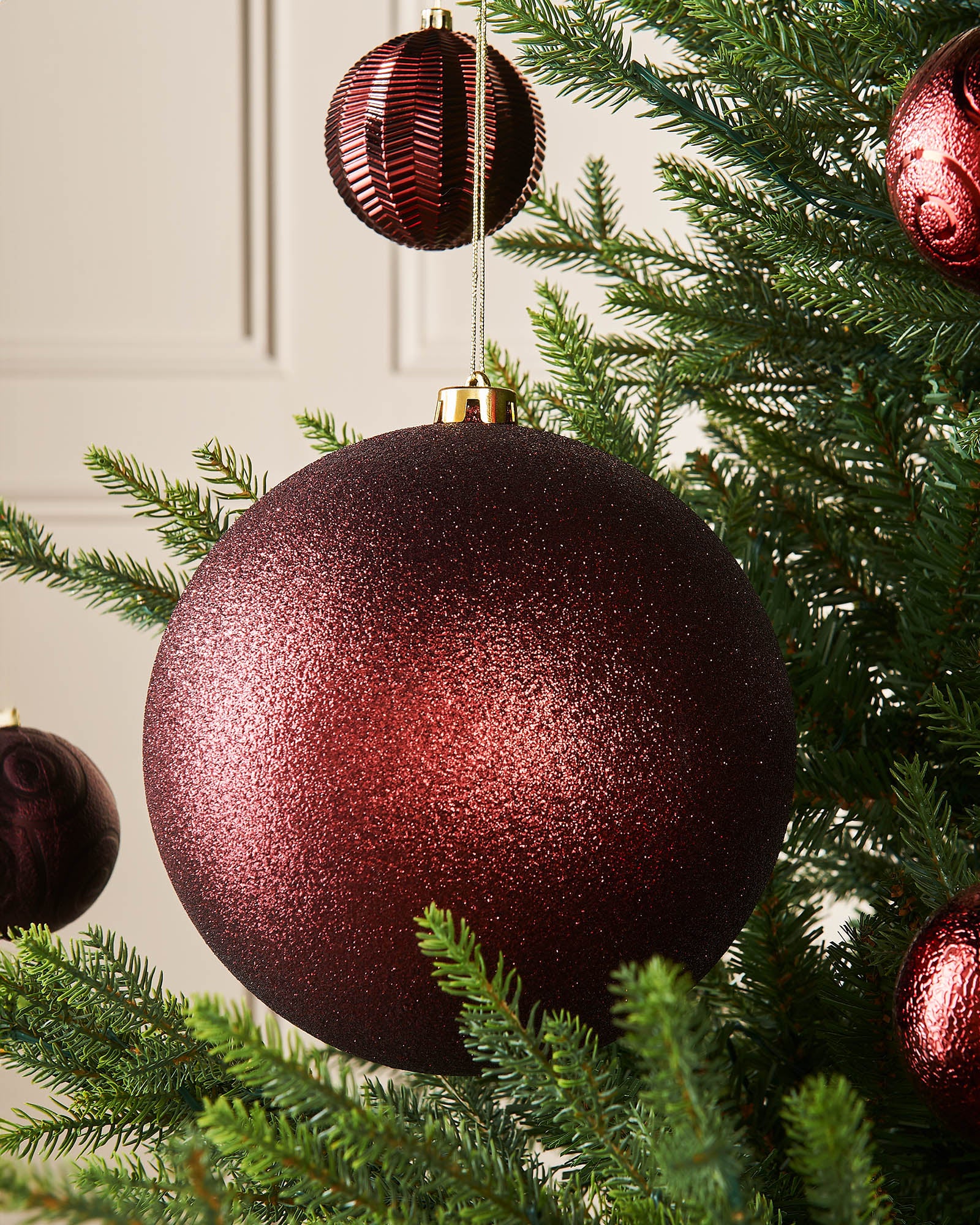 Burgundy Oversized Shatterproof Bauble, Glitter, 20 cm
