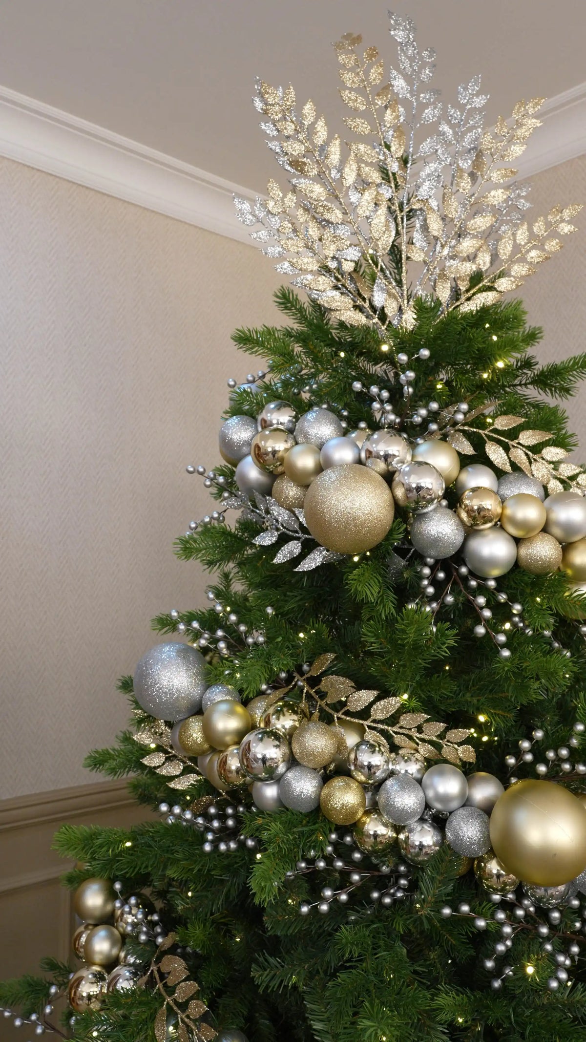 Create a Gold and Silver Leaf Tree Topper