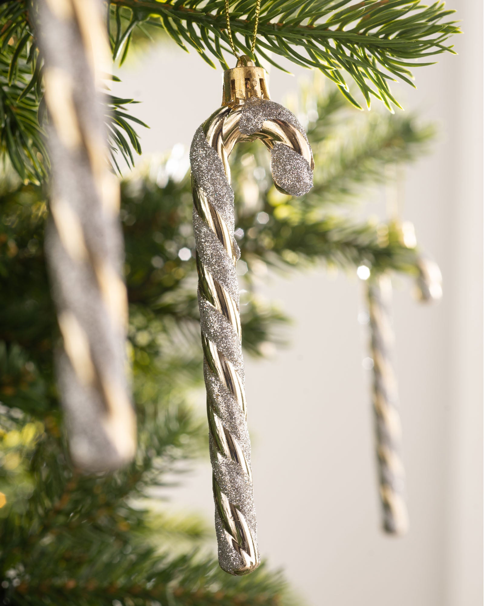 Set of 6 Shatterproof Candy Cane Baubles, Gold & White, 13 cm