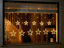 How To Hang Indoor Christmas Lights