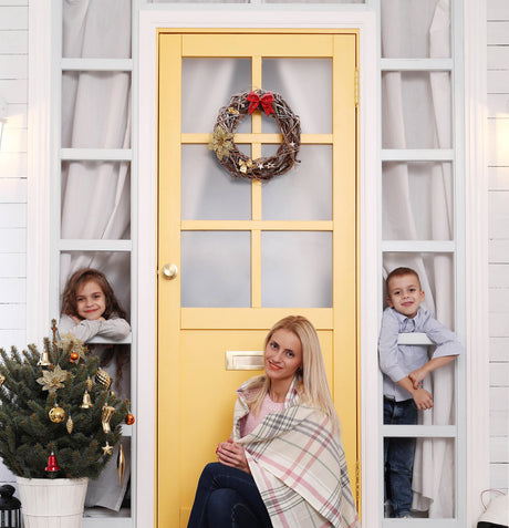 (Door) Step Into Christmas!  Perfect Porch and Door Décor for the Festive Season