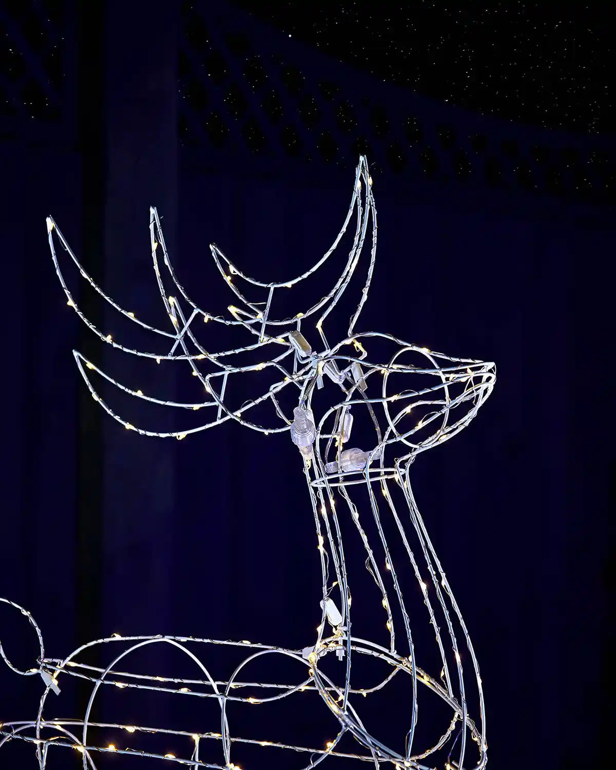 Close-up of illuminated antlers on 110 cm 3D standing stag decoration