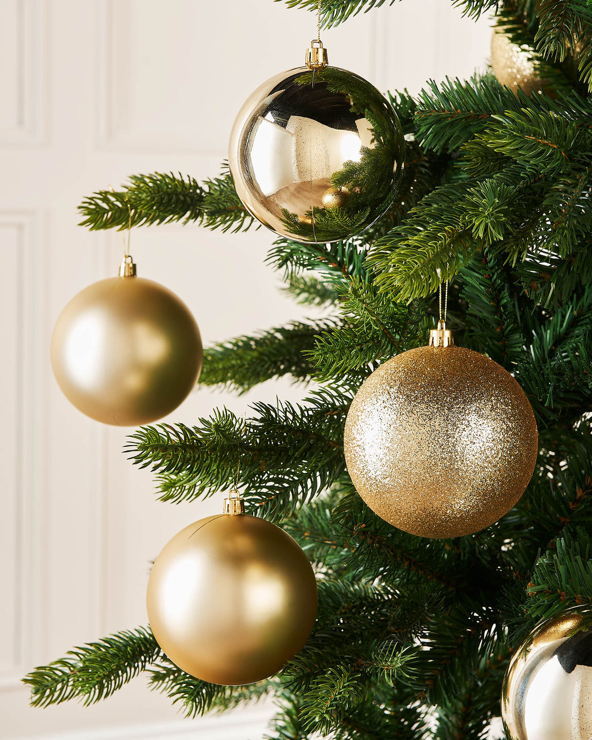 Pale Gold Shatterproof Baubles, 9 Pack, 10 cm