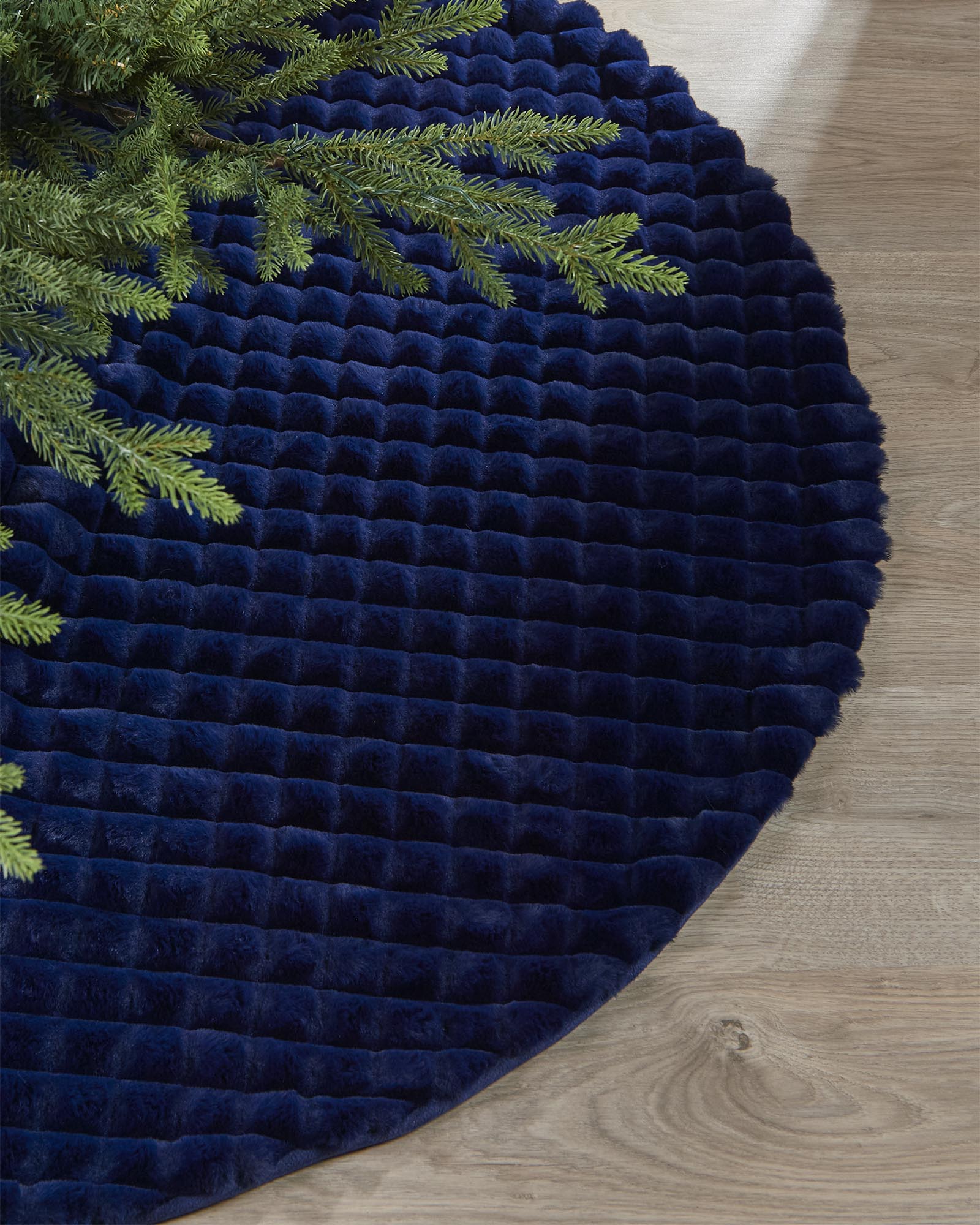 Faux Fur Diamond Tree Skirt, Navy Blue, 122 cm