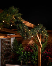 LINK Pro Connectable Pre-Lit Natural Fir Garland & Wreath