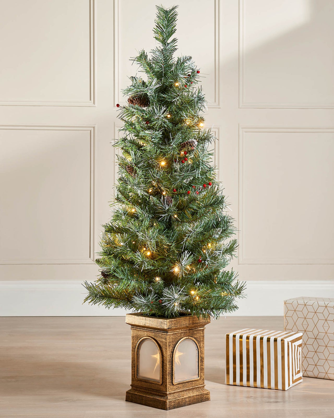 Pre-Lit Scandinavian Blue Spruce Christmas Tree, 4 ft