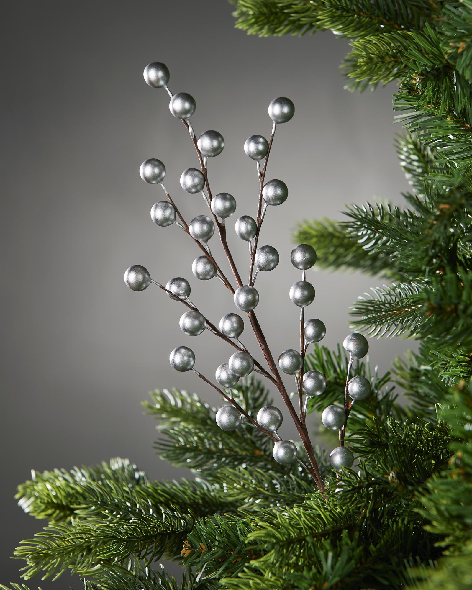 Silver Berry Christmas Tree Spray, 45 cm
