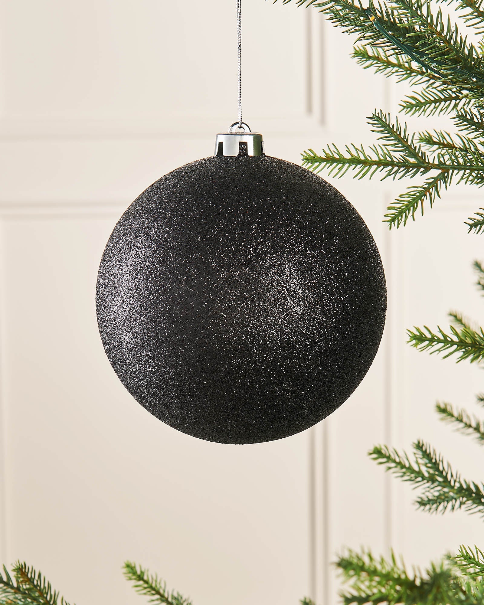 Black Oversized Shatterproof Bauble, Glitter, 15 cm