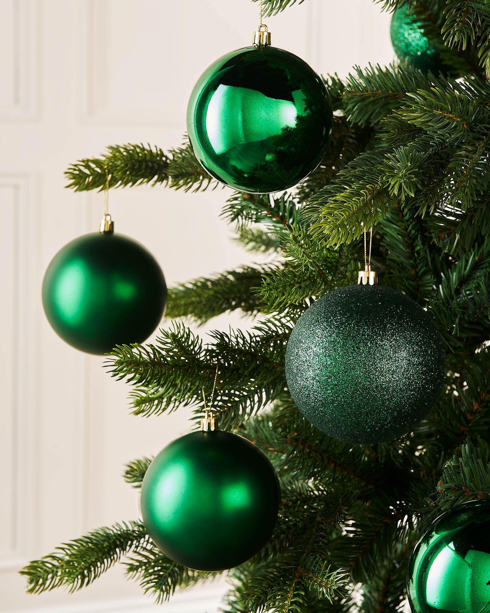 Set of 9 Shatterproof Baubles, Christmas Green, 10 cm