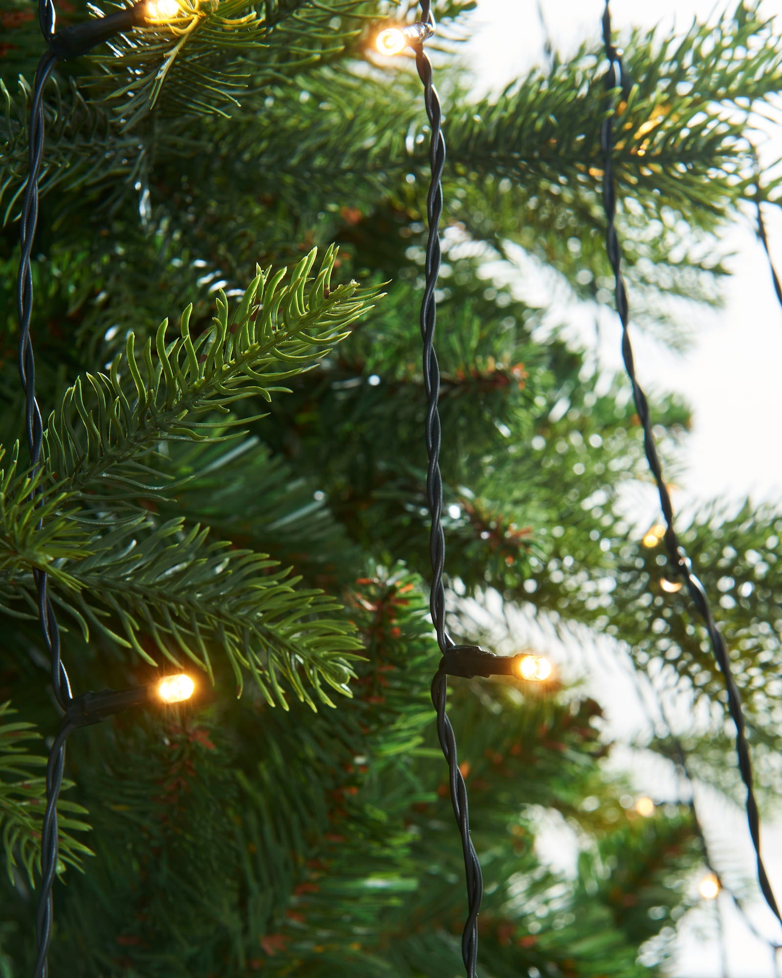 192 LED Christmas Tree String Lights, Warm White, 2 m – We R Christmas