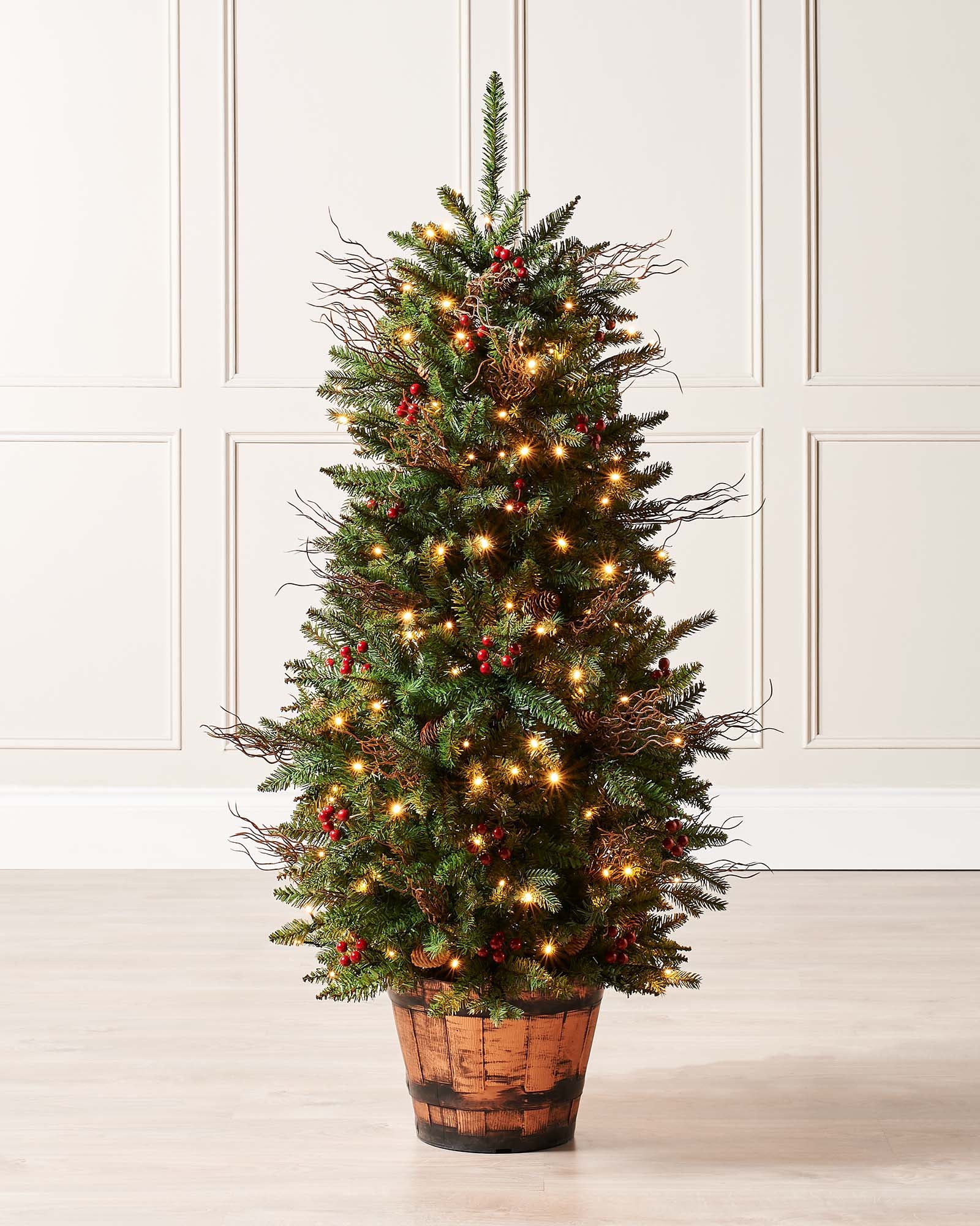Pre Lit Pines Berries Potted Christmas Tree 4.5 ft