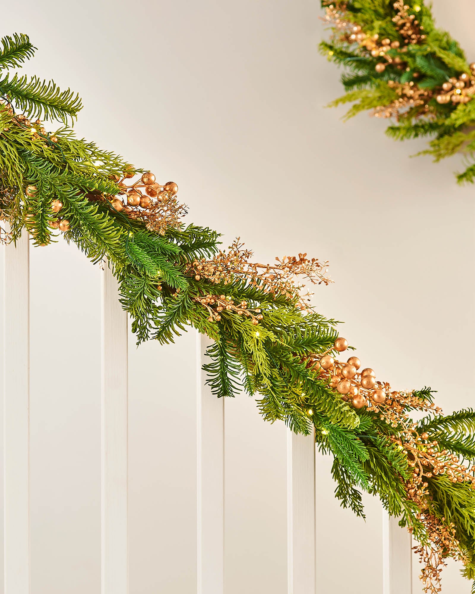 Pre-Lit Gold Berry Mixed Tip Garland & Wreath