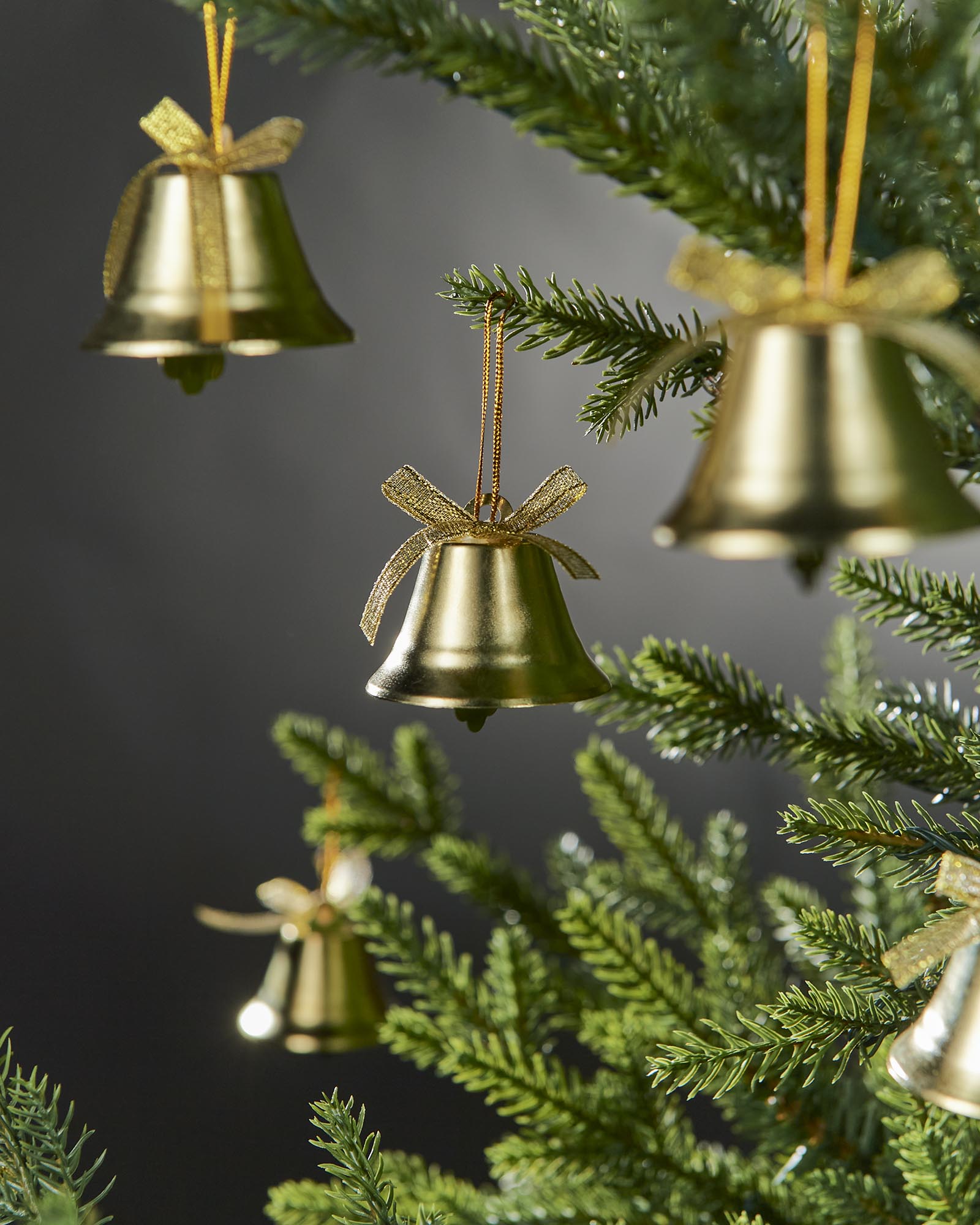 Set of 6 Gold Hanging Bells, 6 cm