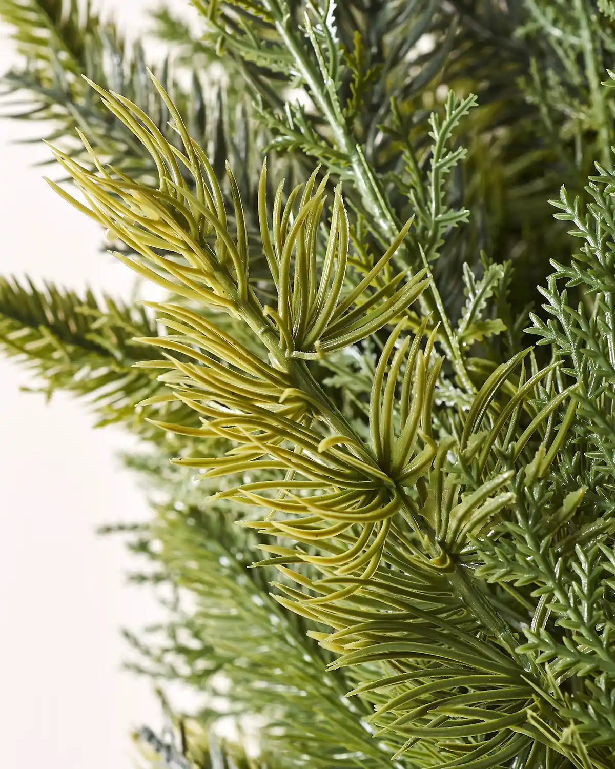 Close-up of layered needle detail on 1 m natural fir wreath