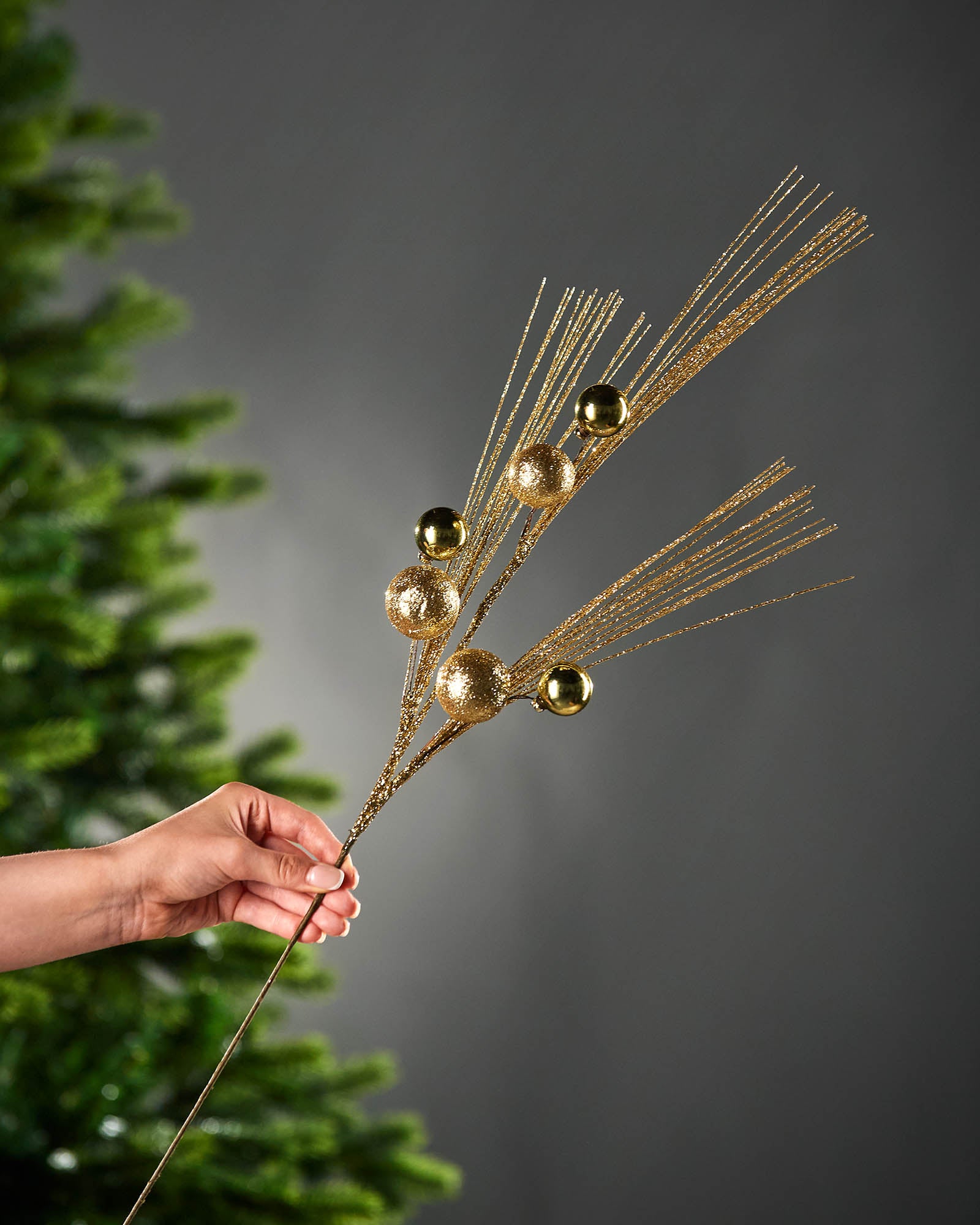 Glitter Bauble Spray, Gold, 72 cm