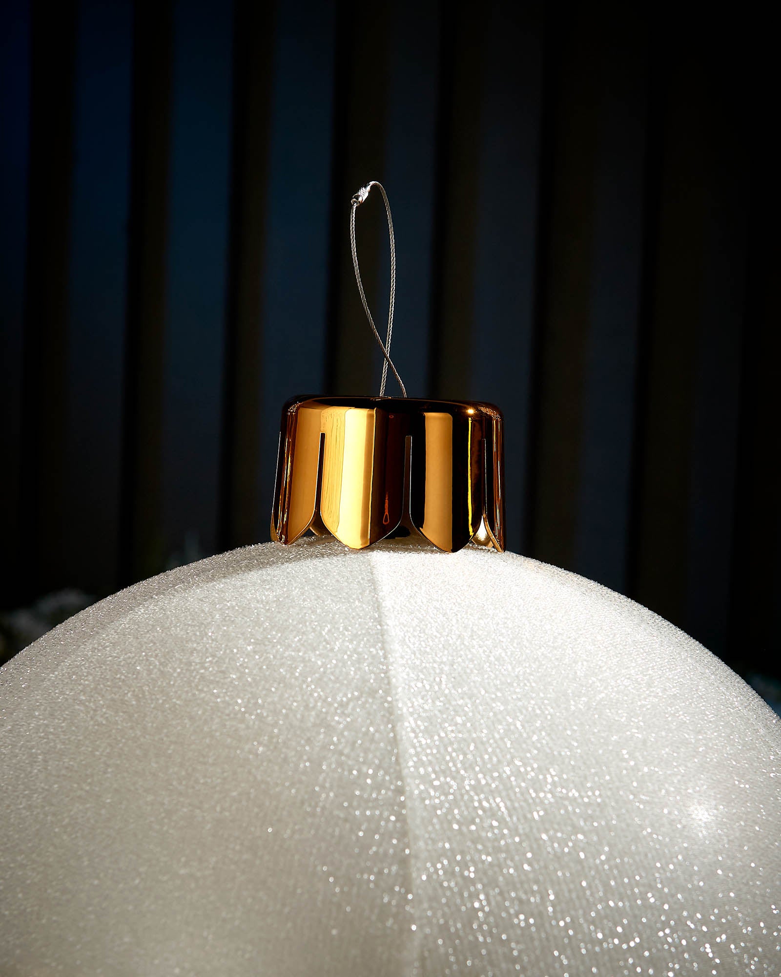 Inflatable Tinsel Christmas Bauble, White, 45 cm
