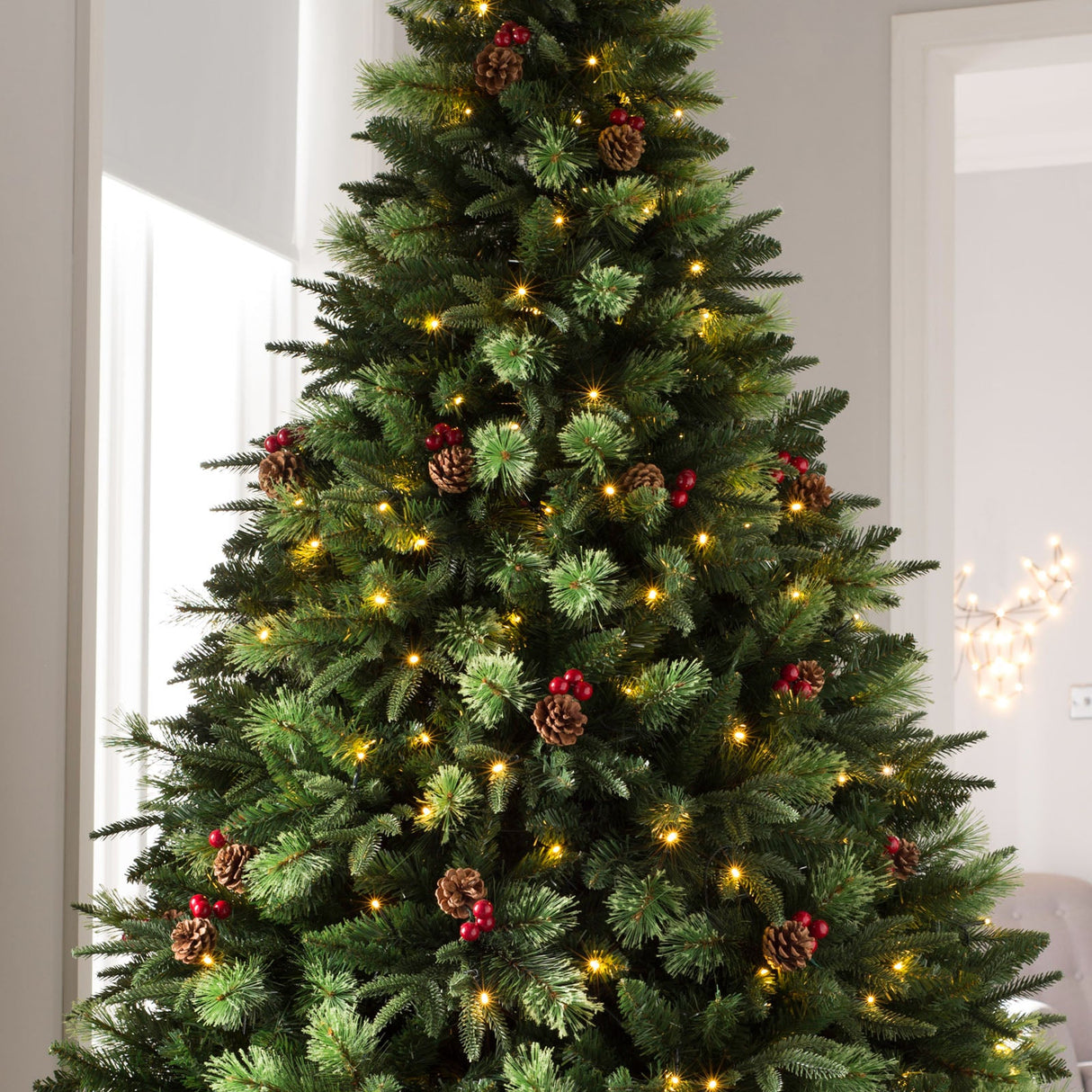 Pre-Lit Victorian Mixed Tip Berries & Pinecones Christmas Tree, 5 ft
