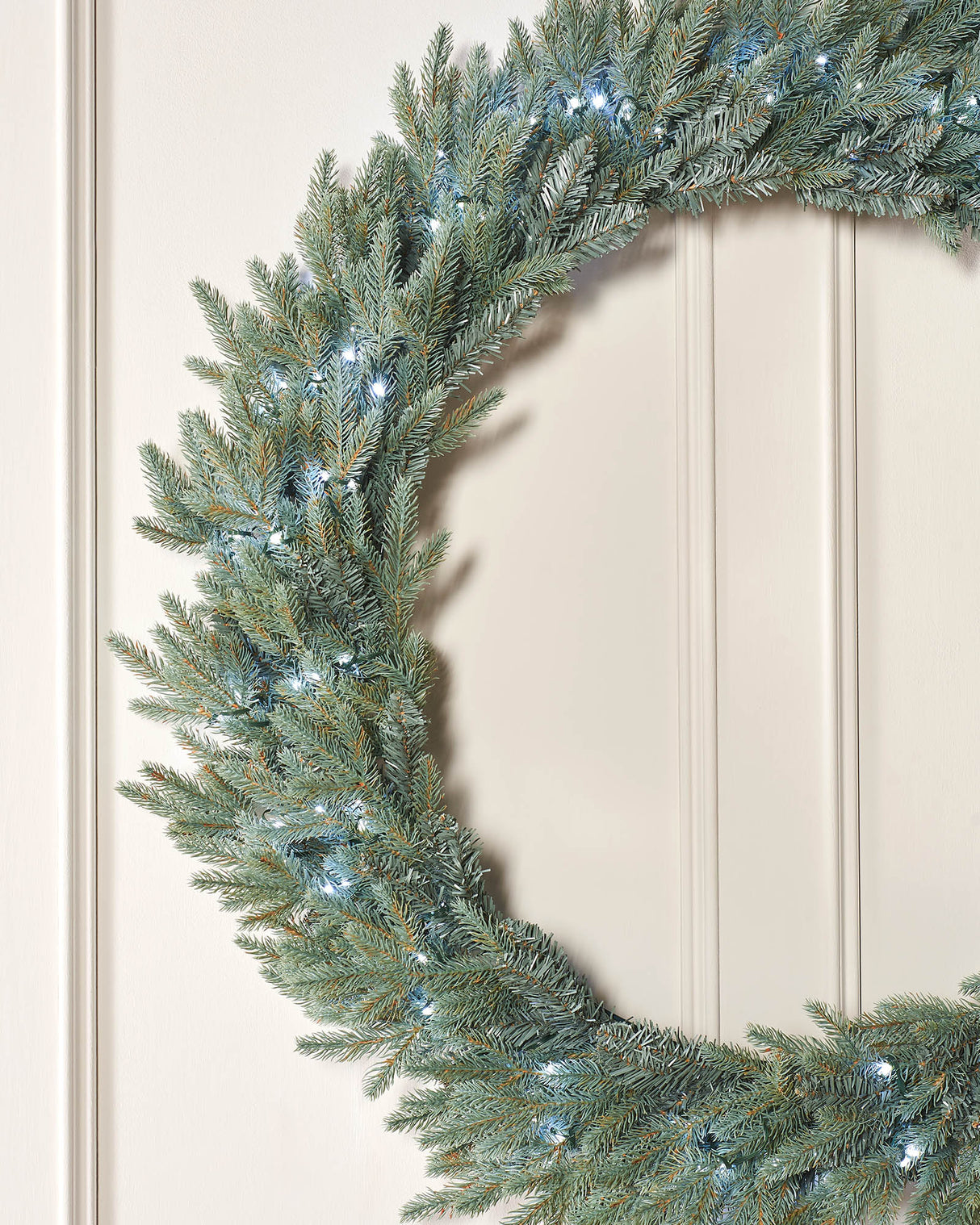 Pre-Lit Mixed Pine Blue Wreath, 1 m