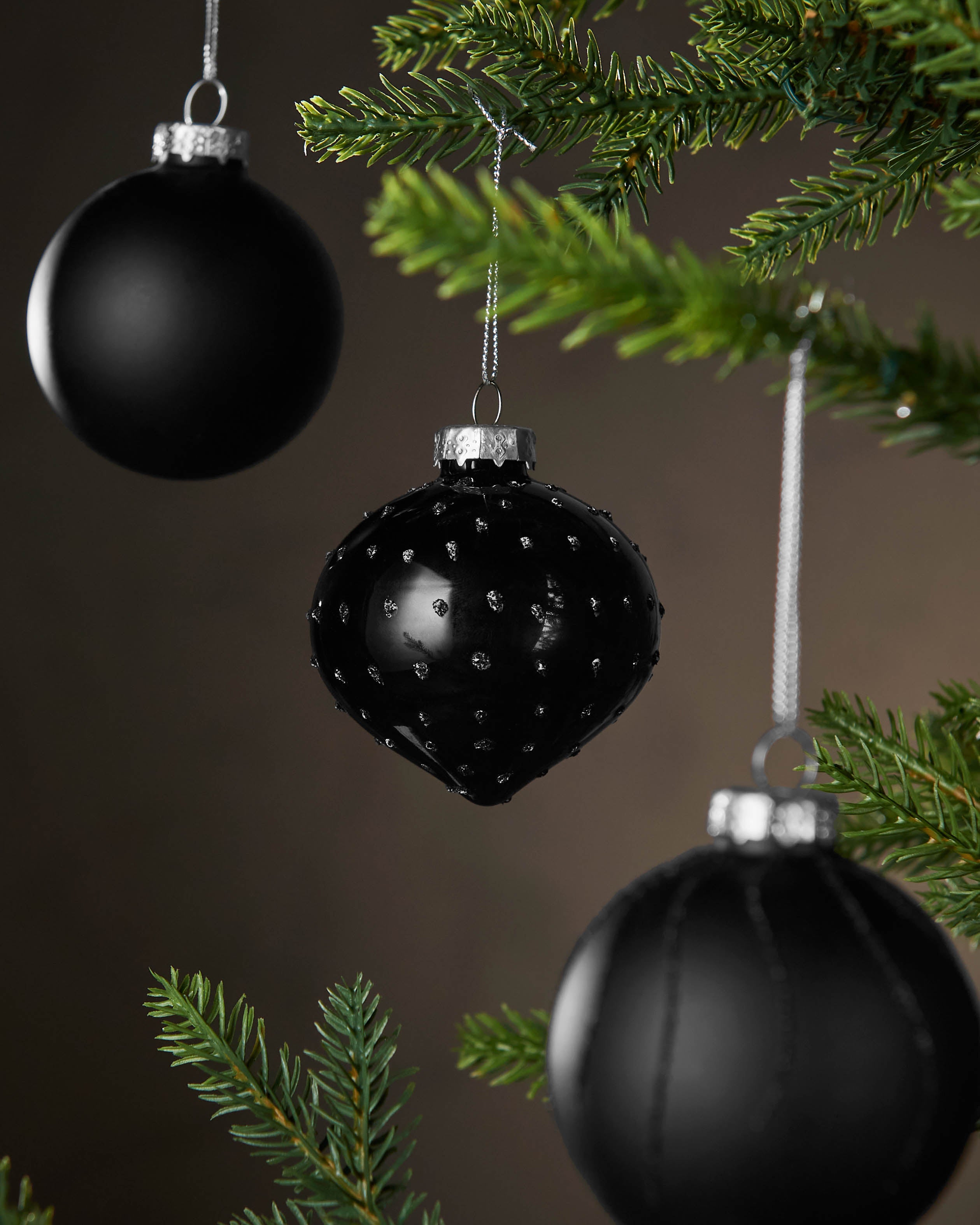 Set of 20 Glass Baubles, Black