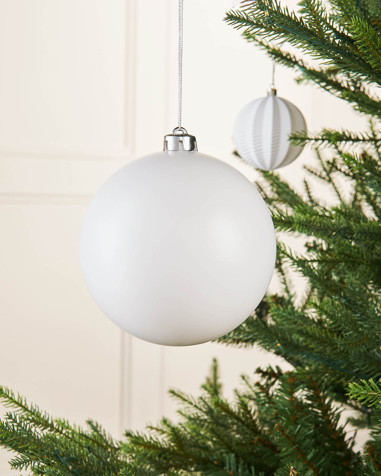 White Large Matt Shatterproof Bauble, 15 cm