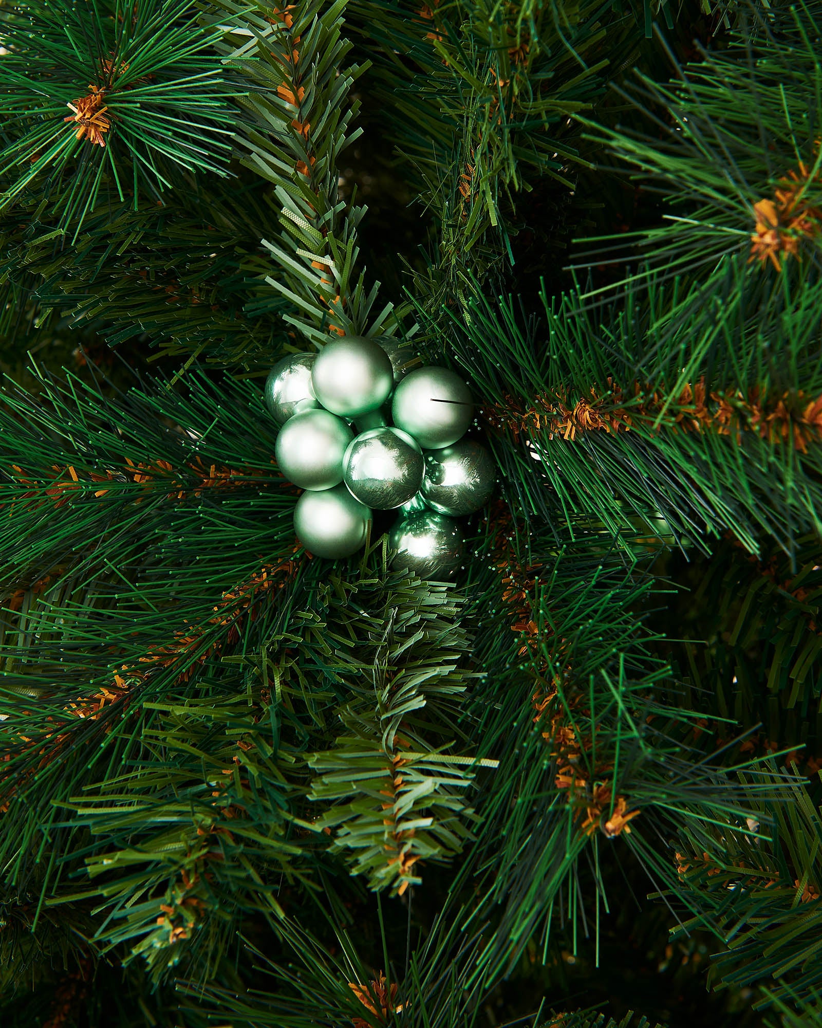 Ten Mint Green Glass Berry Cluster Baubles