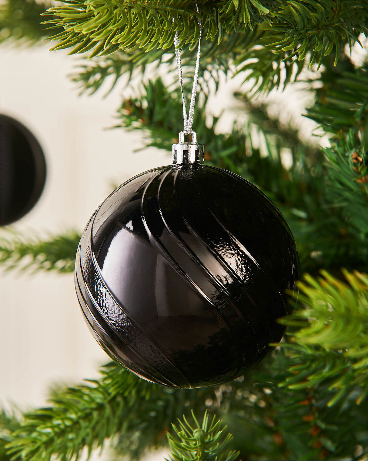 Black Shatterproof Baubles, 16 Pack, 8 cm