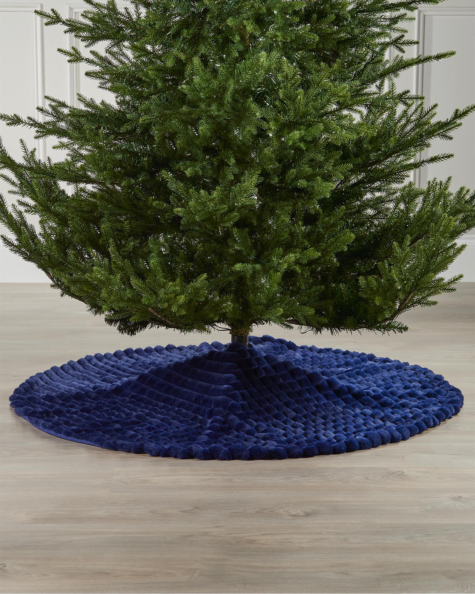 Faux Fur Diamond Tree Skirt, Navy Blue, 122 cm