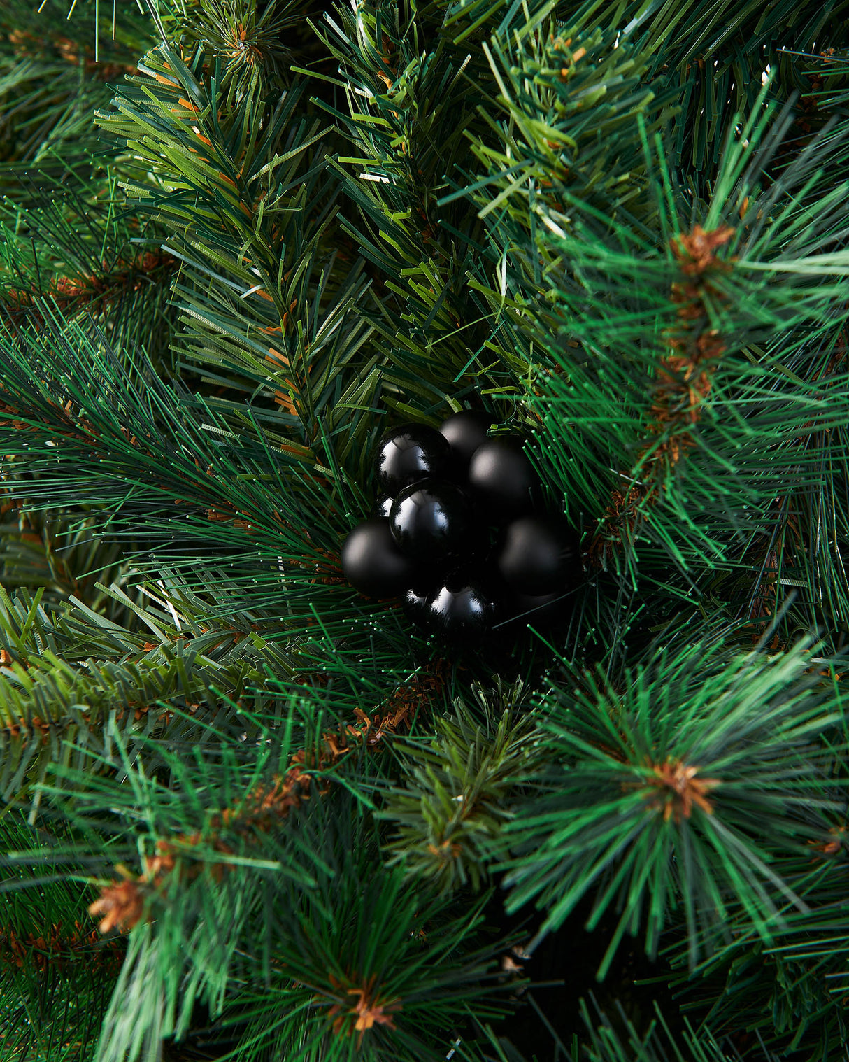 Black Glass Berry Cluster Baubles, 10 pack