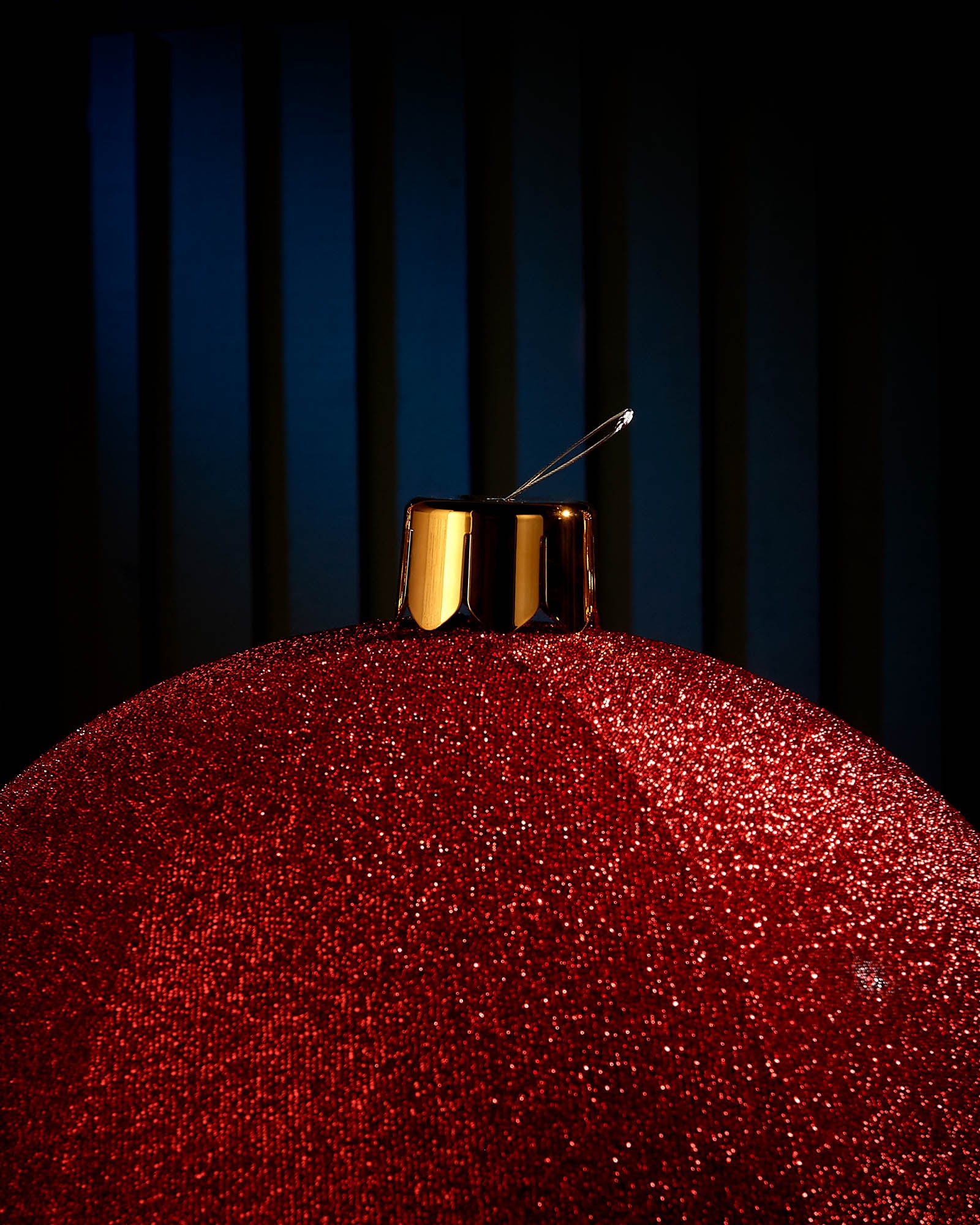 Inflatable Tinsel Christmas Bauble, Red, 66 cm