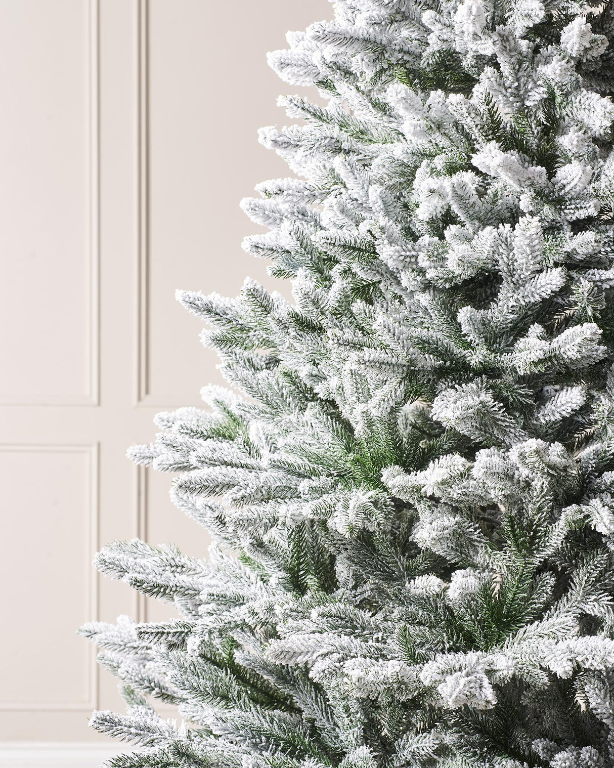 Luxury Snow Flocked Christmas Tree, 7 ft