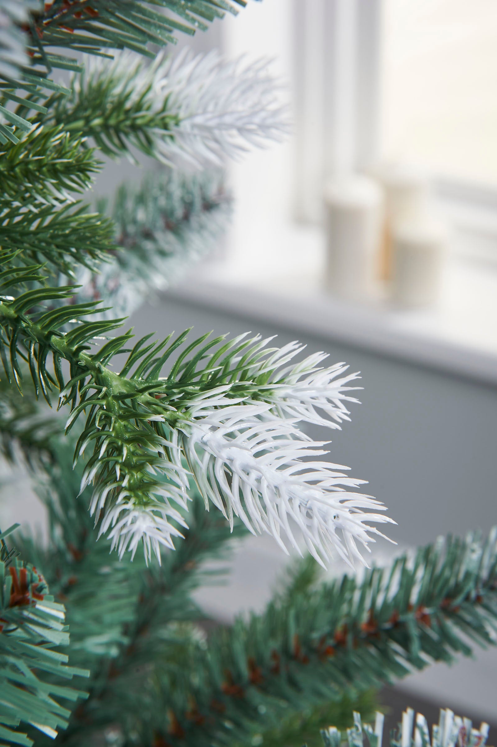 Evergreen Snow Flocked Tip Christmas Tree