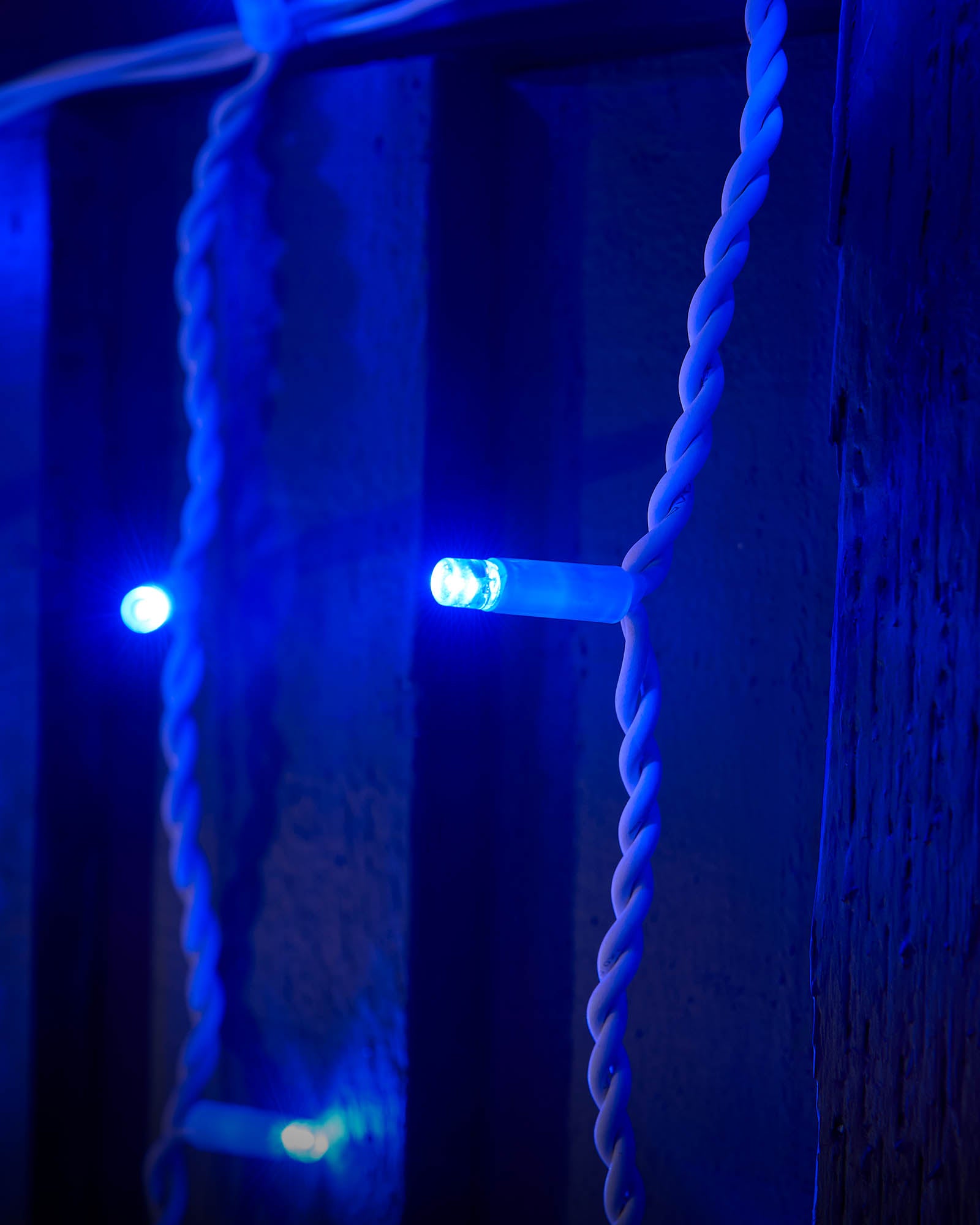 Pro Series Connectable Icicle Lights, Blue