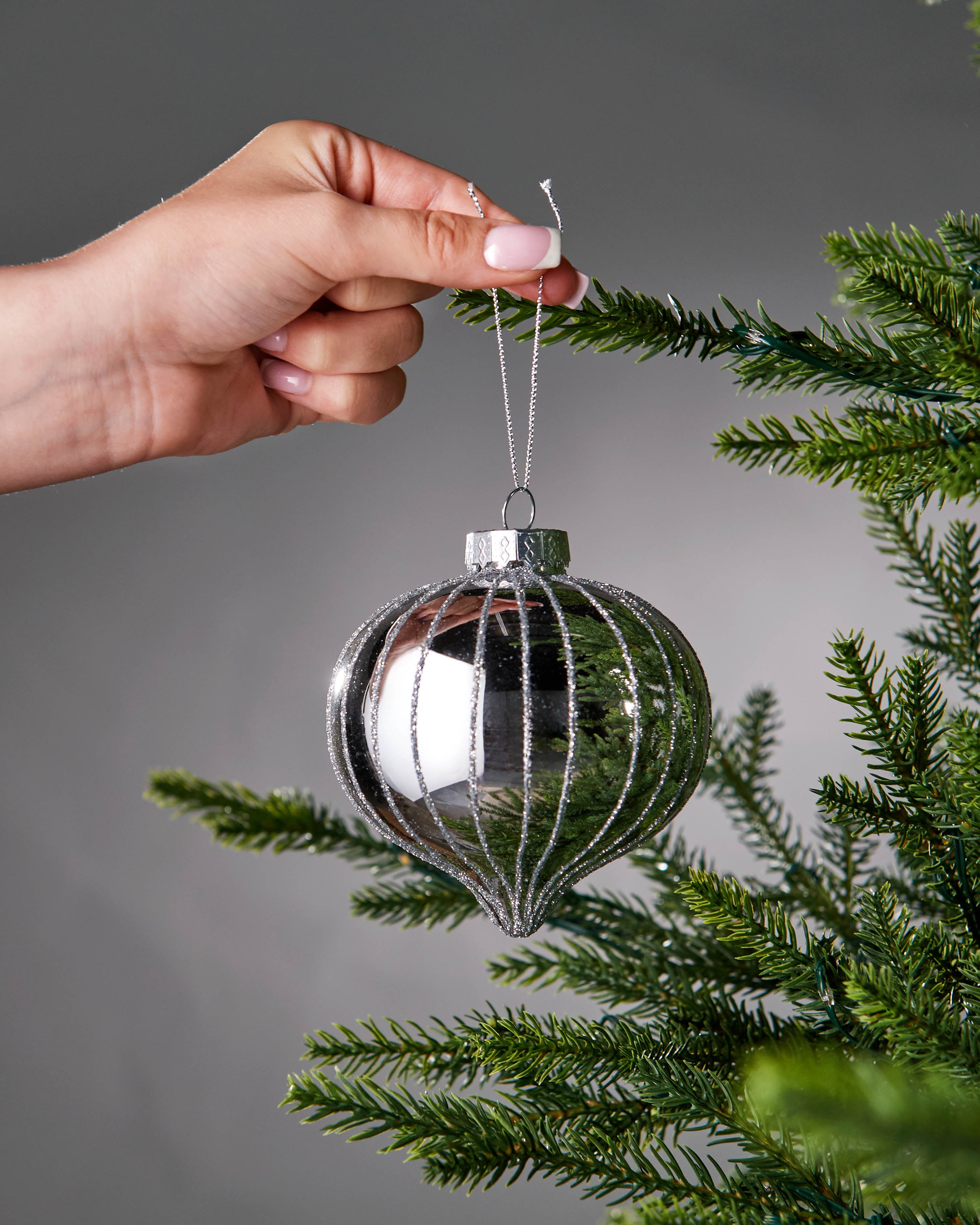 Set of 6 Glass Baubles, Silver, 10 cm