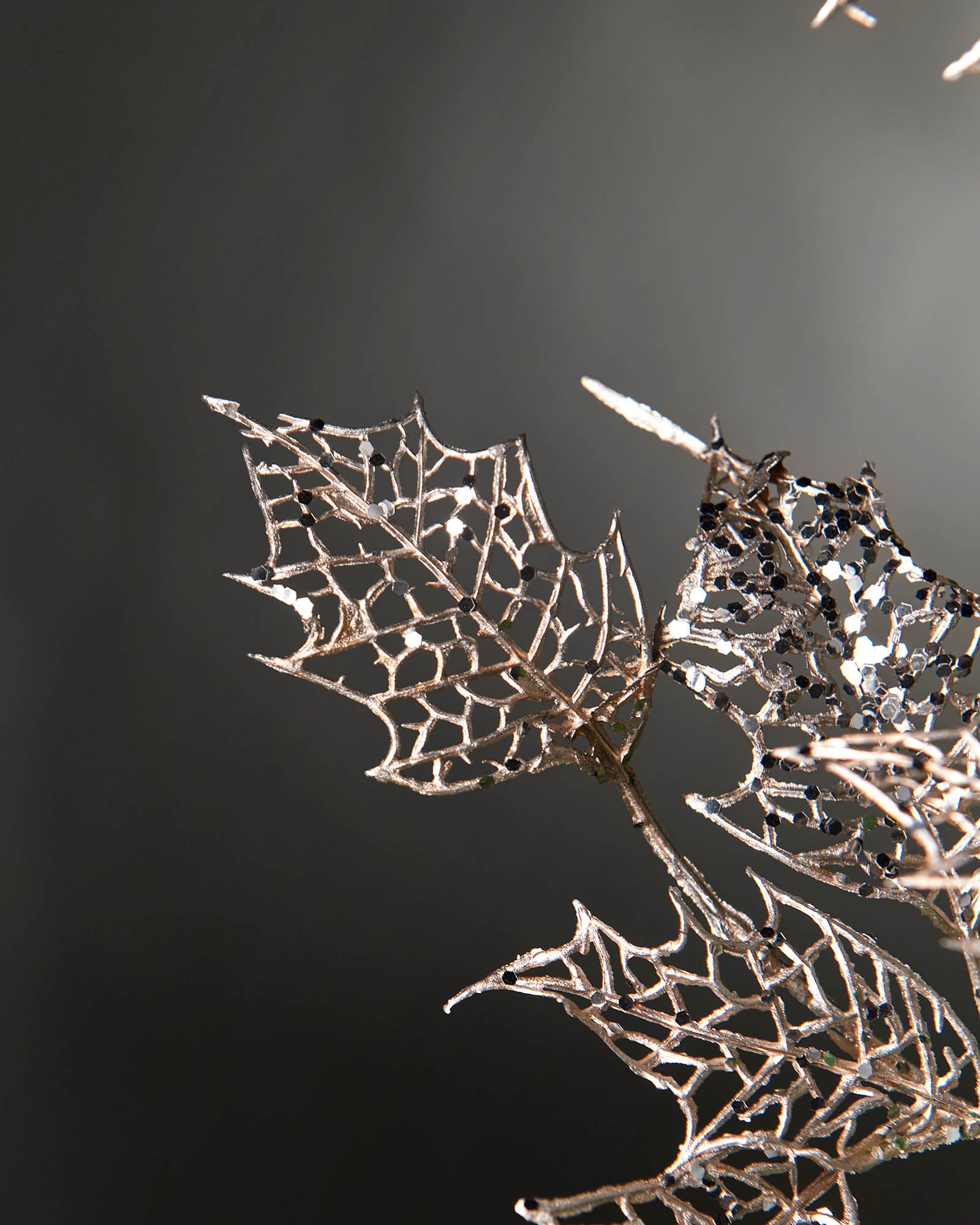 Antique Silver Leaf Spray, 66 cm
