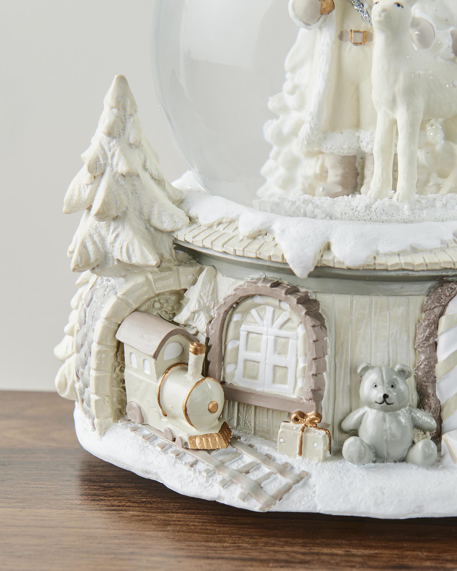Musical Santa Snow Globe, 13 cm