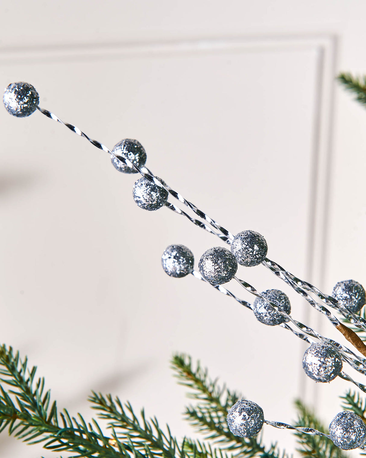 Silver Berry Christmas Tree Spray, 78 cm