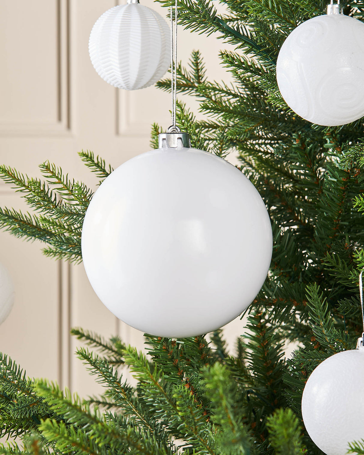 White Large Gloss Shatterproof Bauble, 15 cm