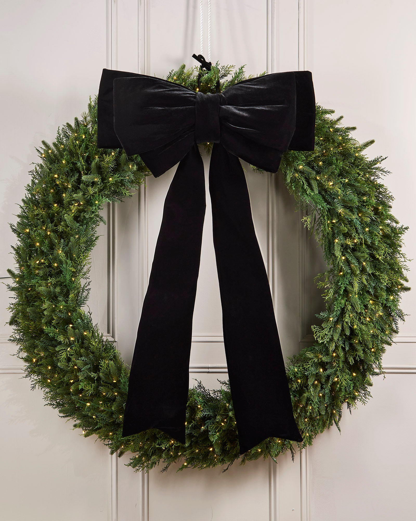 Large Velvet Christmas Bow, Black, 140 cm