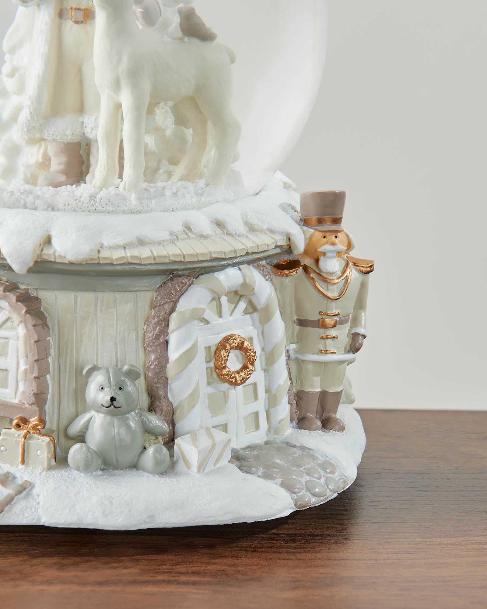 Musical Santa Snow Globe, 13 cm