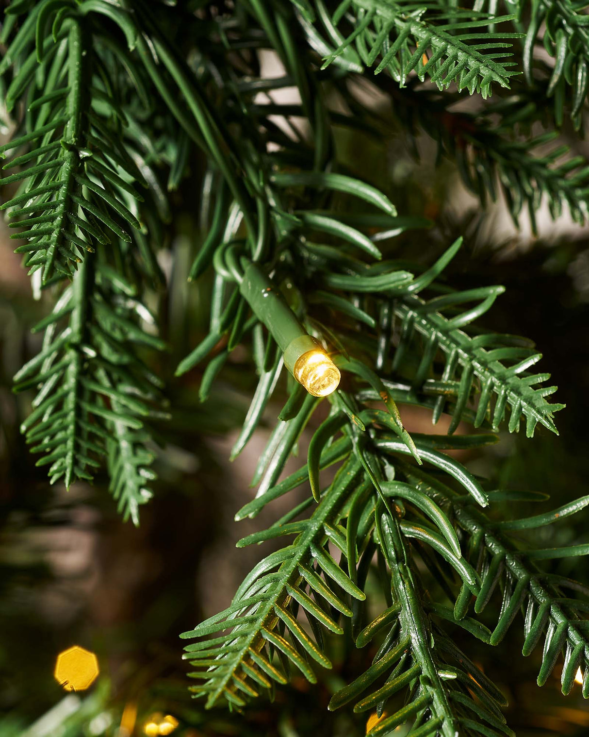 Pre-Lit Mixed Pine Natural Bark Christmas Tree, 5 ft