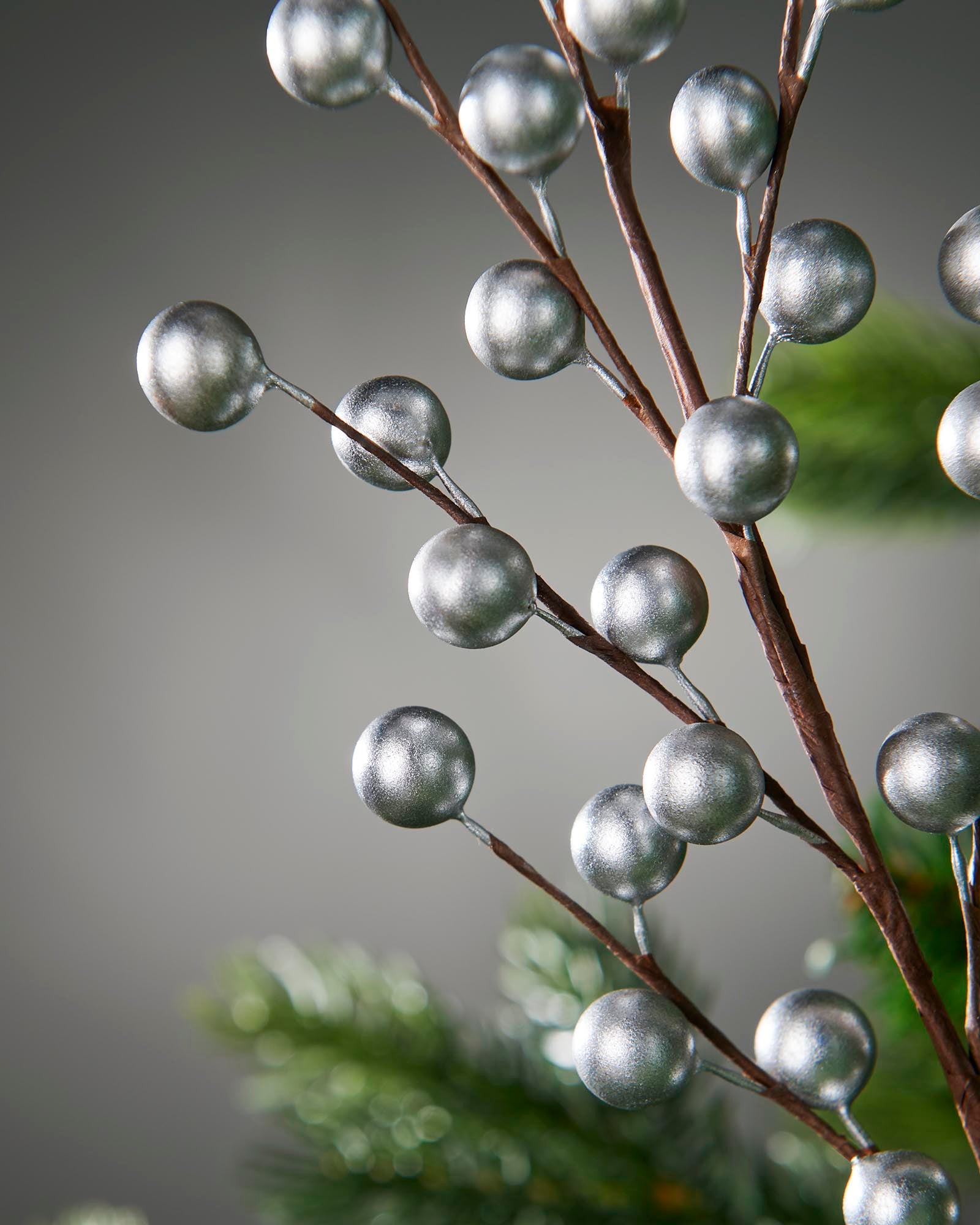 Silver Berry Christmas Tree Spray, 45 cm