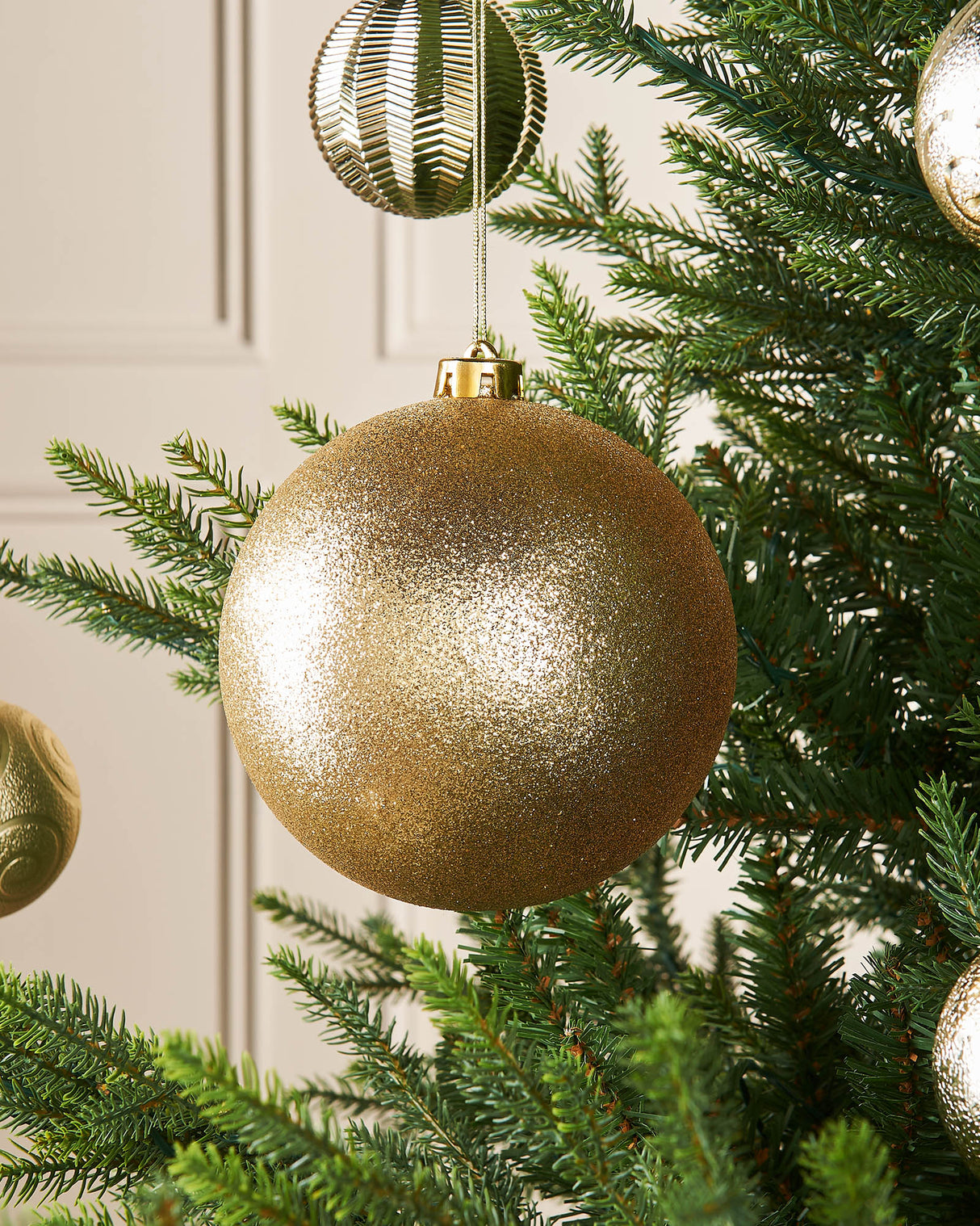 Gold Large Glitter Shatterproof Bauble, 15 cm