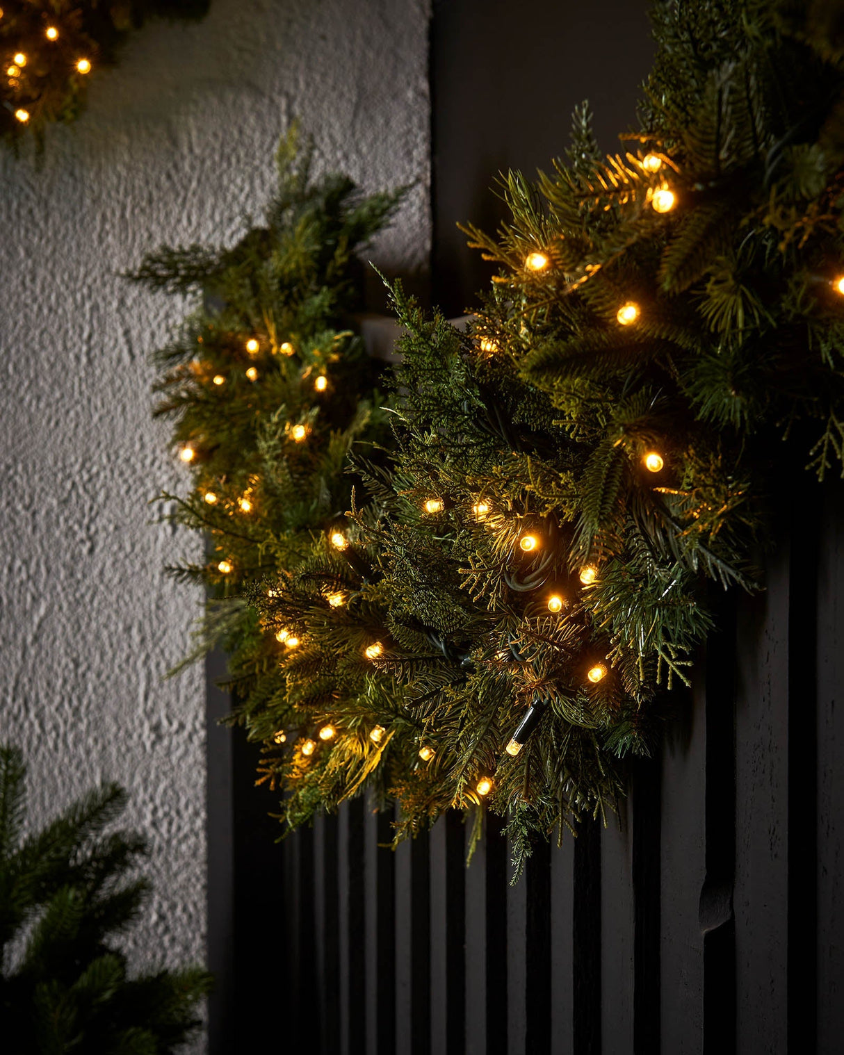 LINK PRO Connectable Pre-Lit Natural Fir Garland, 3 m