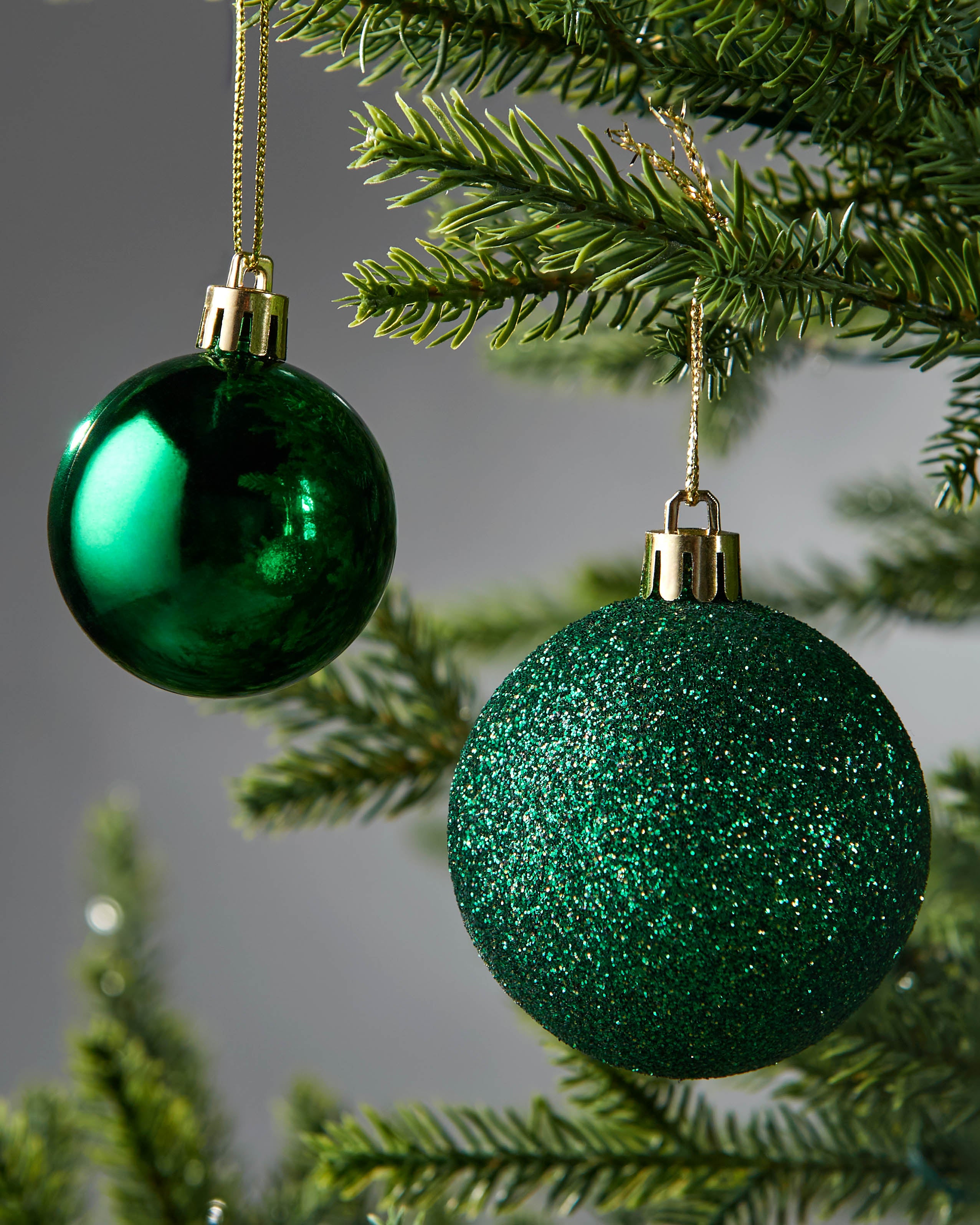 Set of 50 Shatterproof Baubles, Christmas Green