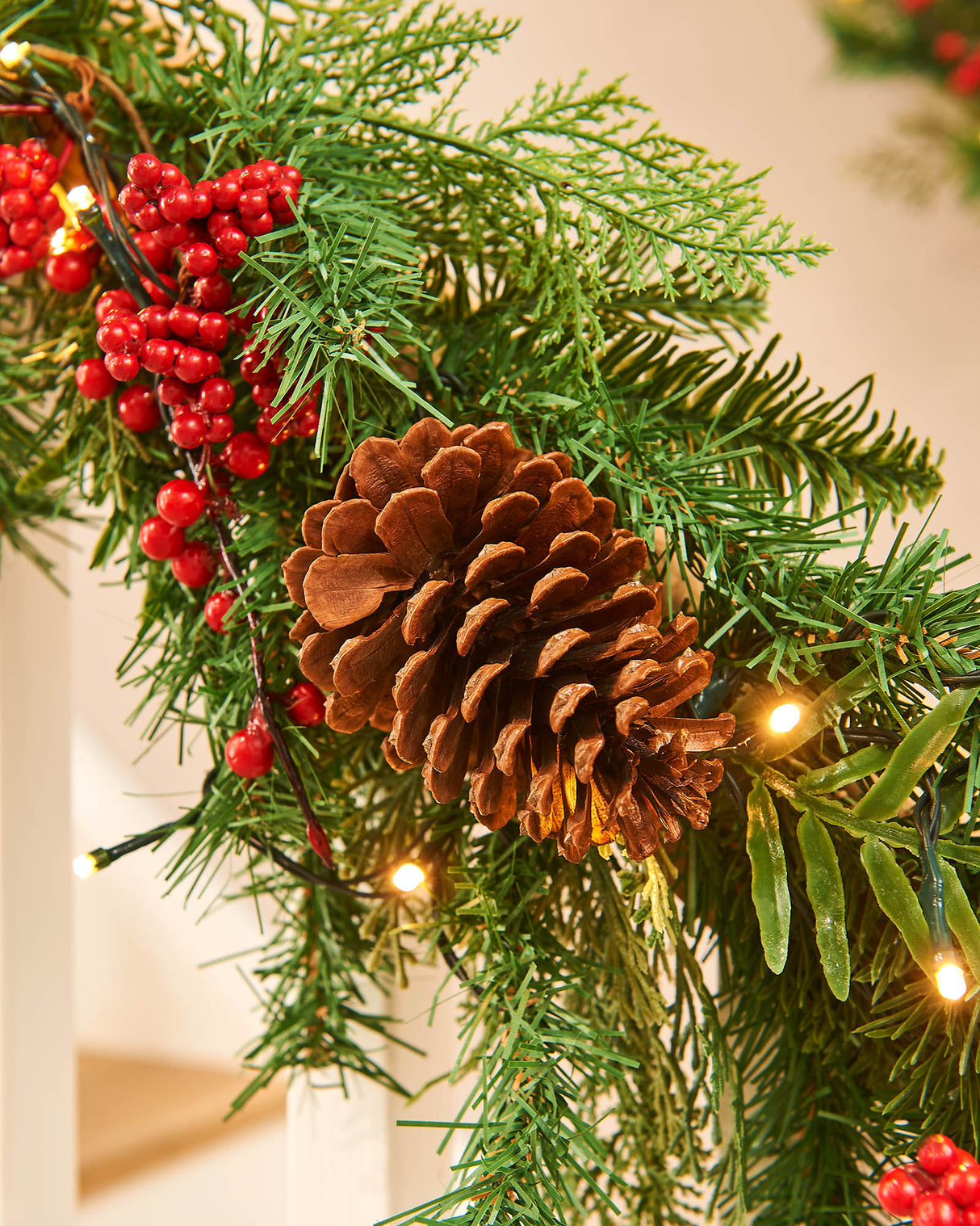 Pre-Lit Decorated Garland, Pinecones & Berries, 9 ft