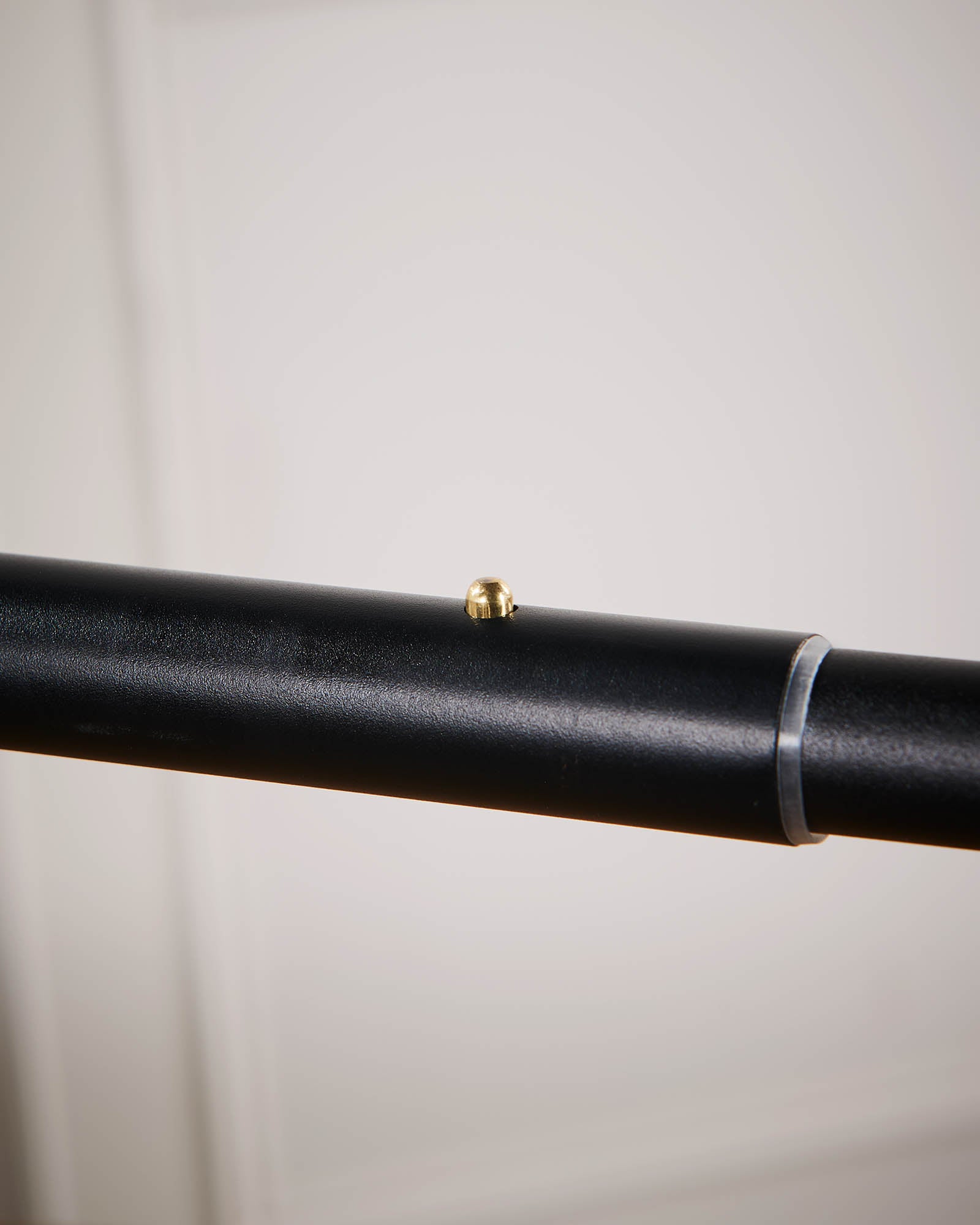 Extendable Over Table Display Bar