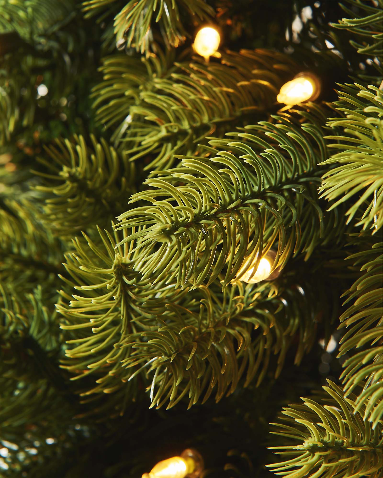 Pre-Lit Mixed Pine Half Christmas Tree, 6ft