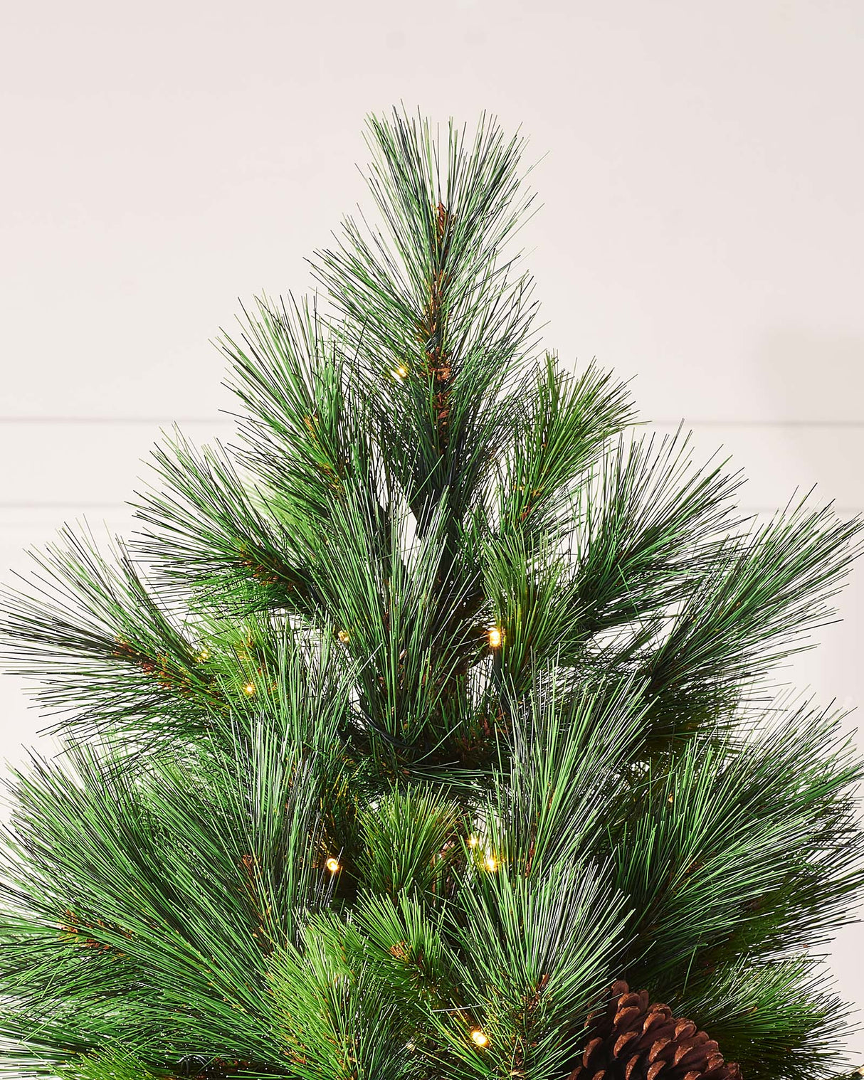 Pre-Lit Portland Spruce Christmas Tree, 7.5 ft